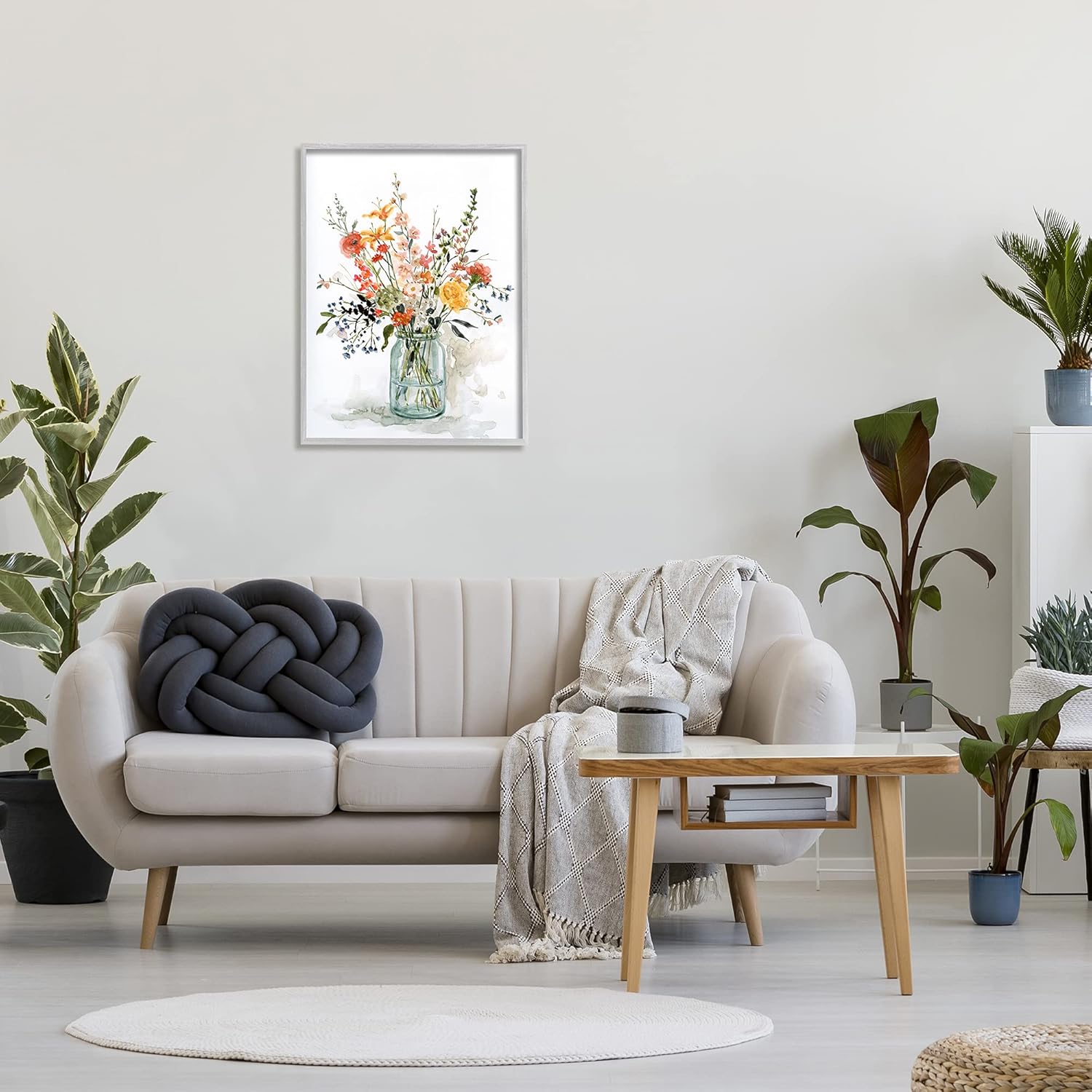 Stupell Industries Ramo floral de prado de verano cálido, pintura de naturaleza muerta, diseño de Carol Robinson – Arte de pared enmarcado gris, 24