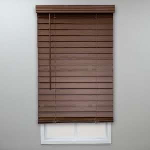 Eclipse Persianas de madera sintética, 21 pulgadas de ancho x 48 pulgadas de largo, color roble oscuro, sin cordón, certificadas seguras para niños Eclipse Persianas de madera sintética, 21 pulgadas de ancho x 48 pulgadas de largo, color roble oscuro, sin cordón, certificadas seguras para niños