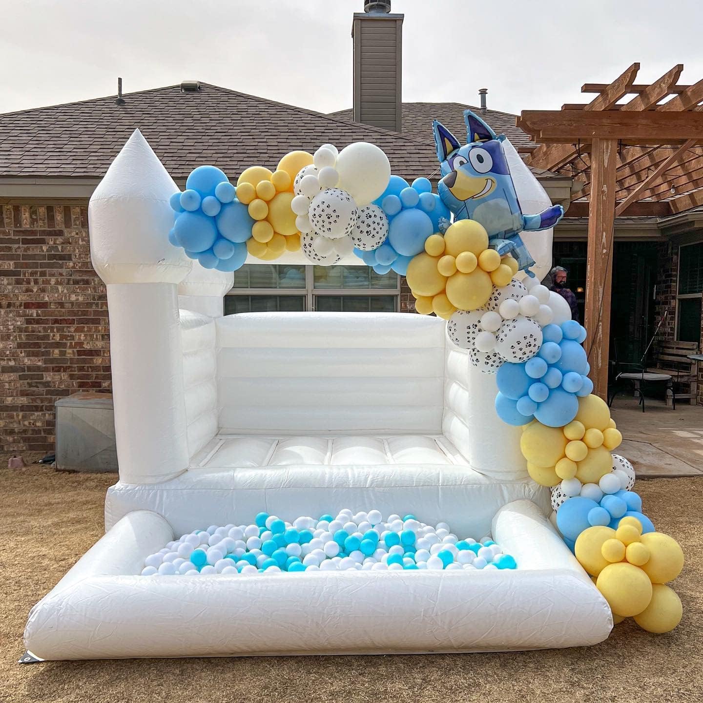 Casa de rebote blanca con soplador de aire, 8 pulgadas de largo x 10 pulgadas de ancho, castillo animoso para patio trasero del hogar, adecuado para