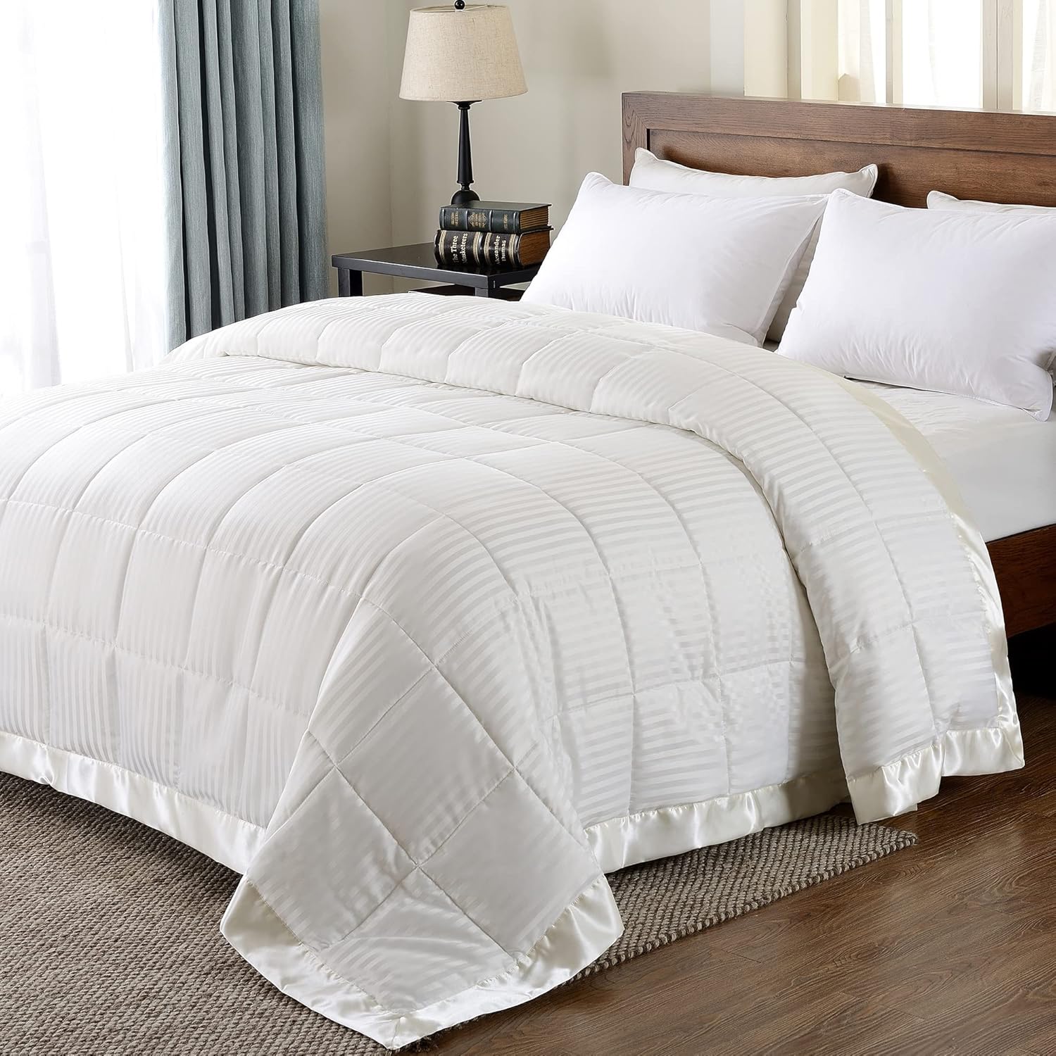 downluxe – Manta ligera de relleno alternativo y de tamaño Queen, con borde satinado, color marfil, 90 x 90 pulgadas