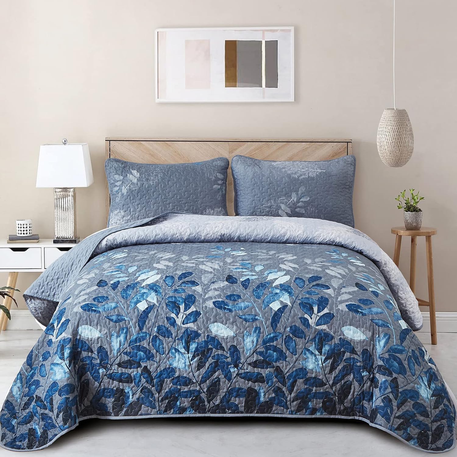 WONGS BEDDING Juego de edredón floral azul California King, juego de colcha de 3 piezas con hojas botancales con 2 fundas de almohada para todas las