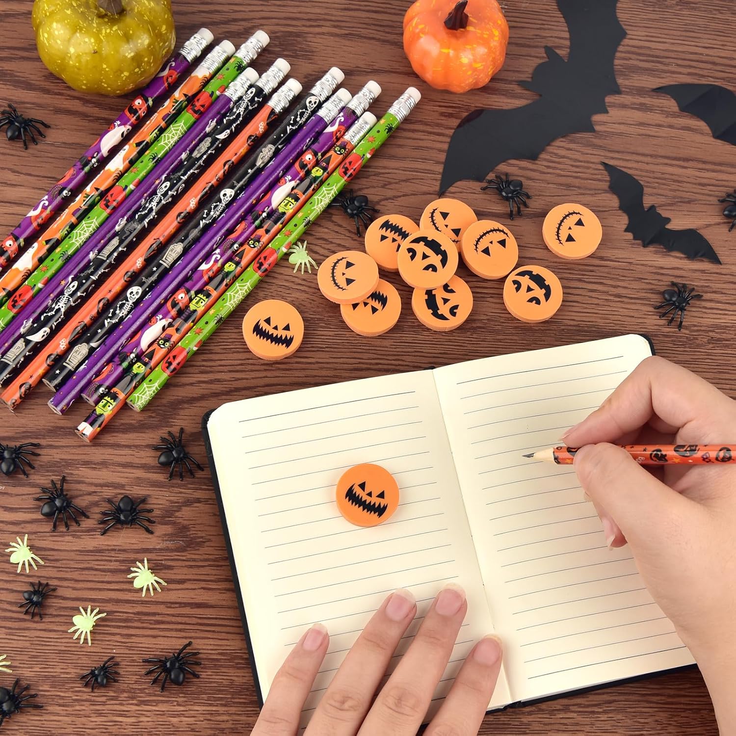 48 lápices de Halloween con 48 piezas de borradores de calabaza 3D a granel para niños, estudiantes, bolsas de regalo, regalos para oficina,