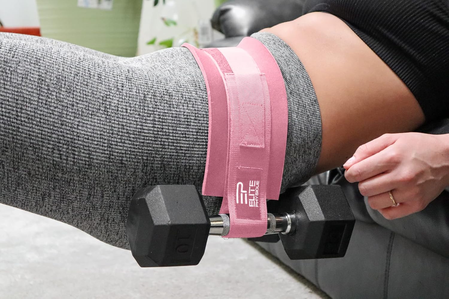 Elite Physiques – Cinturón de empuje de cadera fácil de usar con mancuernas, pesas rusas o platos, acolchado antideslizante que protege tus caderas