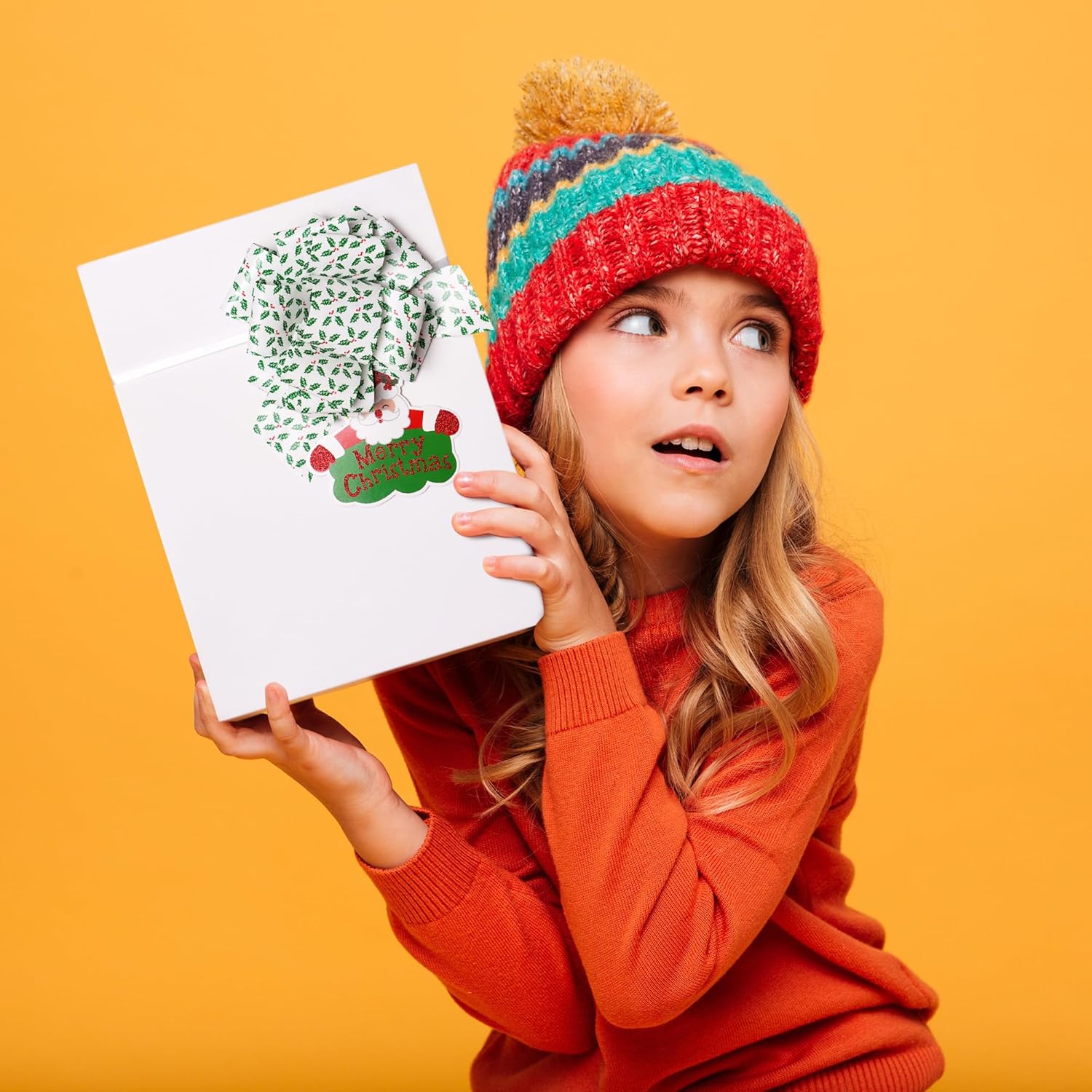 Giiffu Paquete de 18 cajas de regalo blancas a granel para regalos, cajas de regalo de papel con tapas, 4 tamaños con 18 etiquetas de Navidad, para
