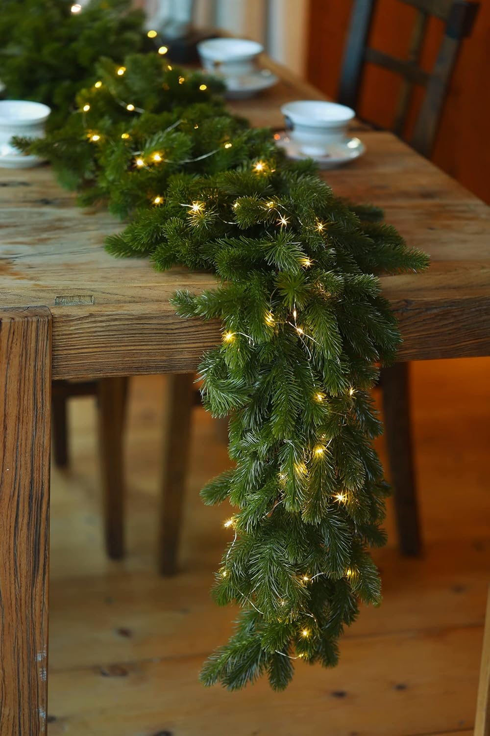 PARTY JOY Guirnalda de pino de Navidad de 6 pies con cadena de luces LED de 9.8 pies, planta verde para decoraciones de Navidad, mantel de mesa,