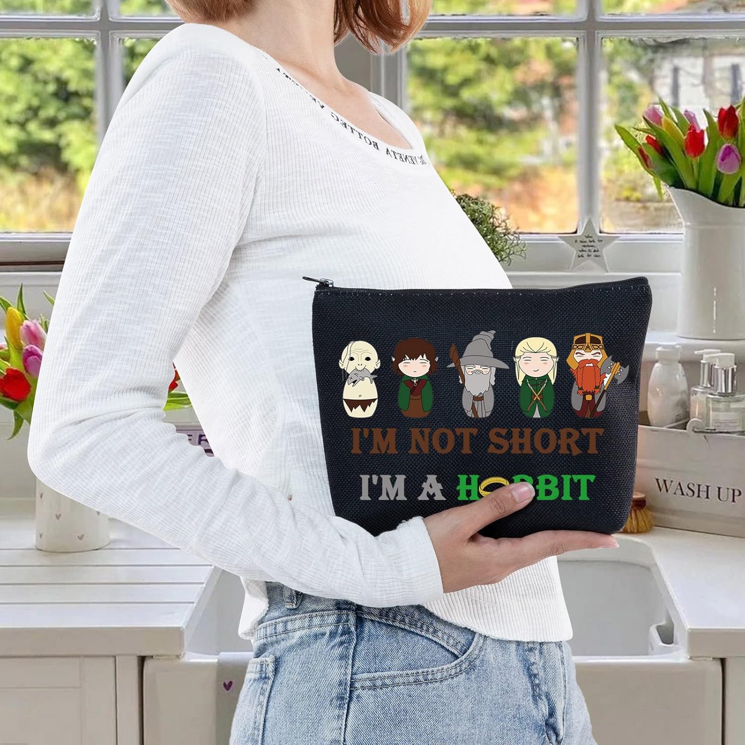 LEVLO Hobbit – Bolsa de cosméticos de la película Hobbit, regalo para fanáticos del Hobbit, no soy corto, soy un hobbit con cremallera, bolsa de