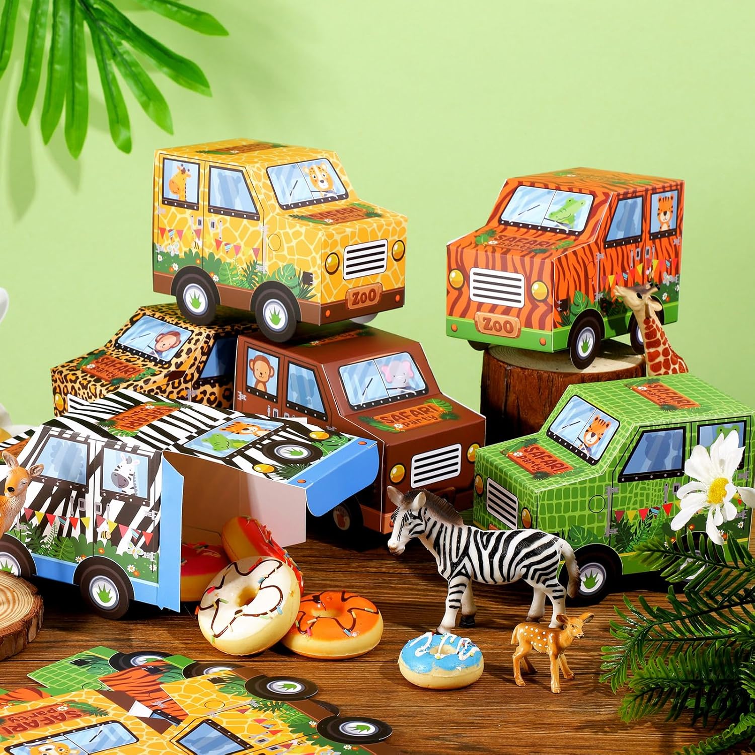 Yeaqee 24 piezas de decoraciones de fiesta de safari en forma de camión, caja de golosinas de animales de safari, caja de selva de cartón de selva