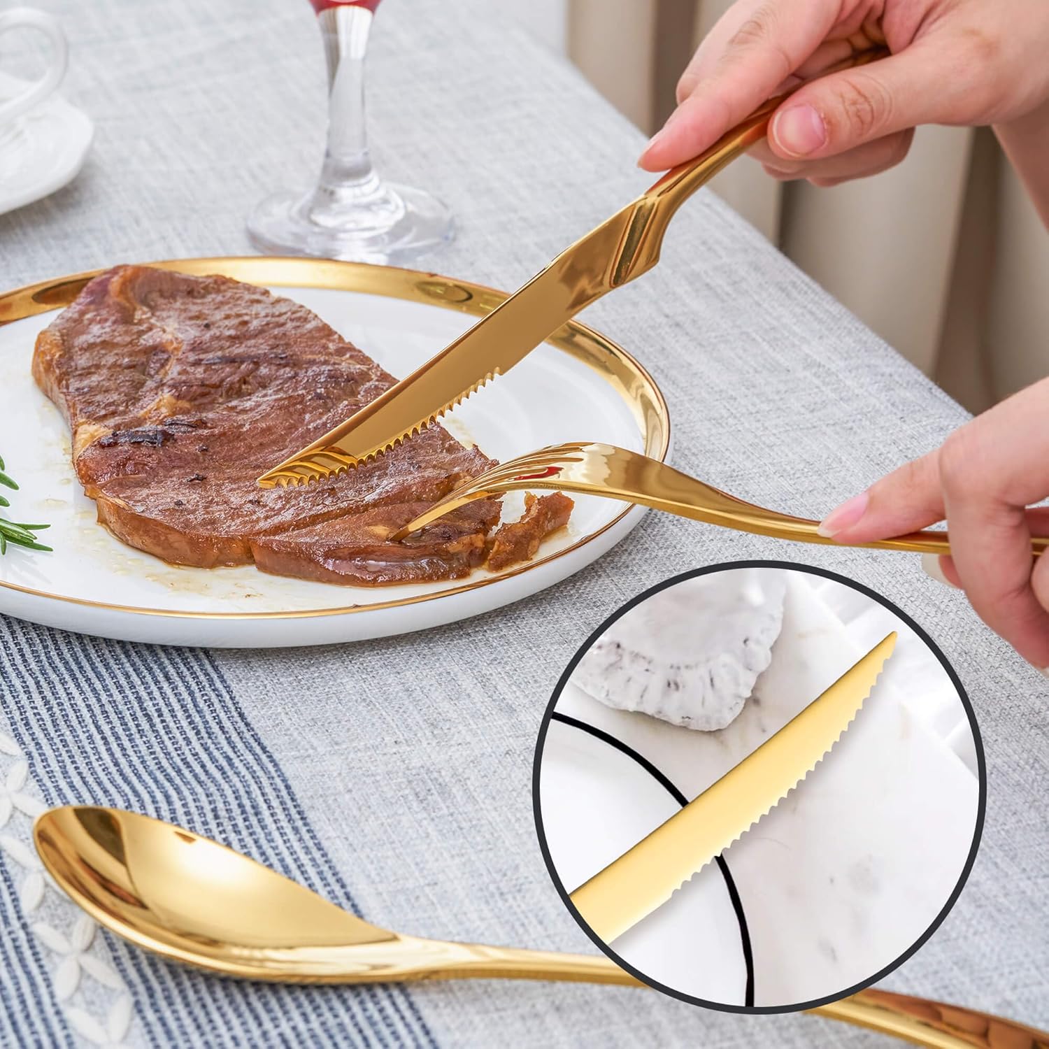 Juego de cubiertos dorados de 24 piezas con cuchillos de carne para 4, moderno juego de cubiertos de acero inoxidable 1810, juego de utensilios para