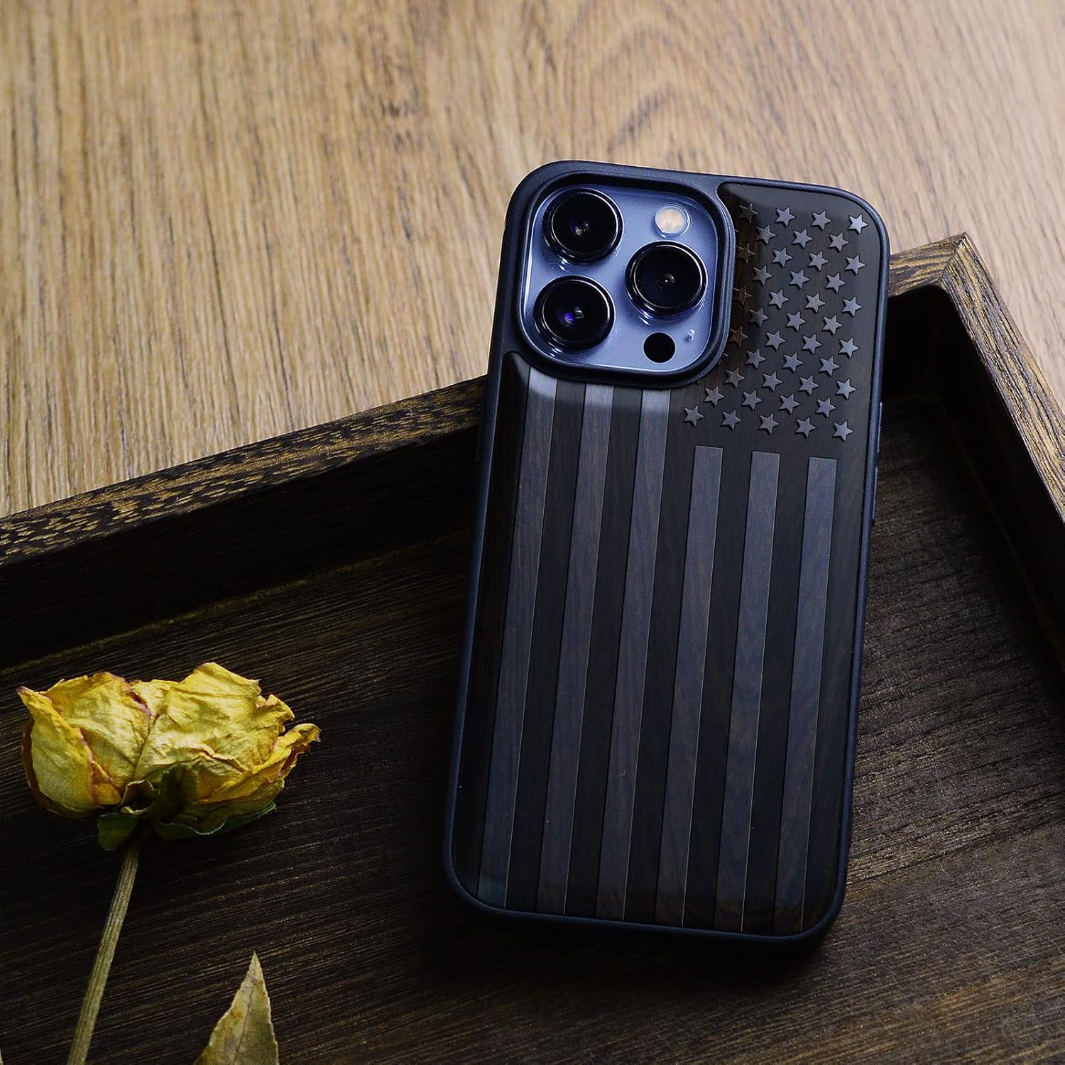 Carveit Funda magnética de madera para iPhone 13 Pro madera real dura y TPU suave a prueba de golpes, funda protectora híbrida única y elegante de