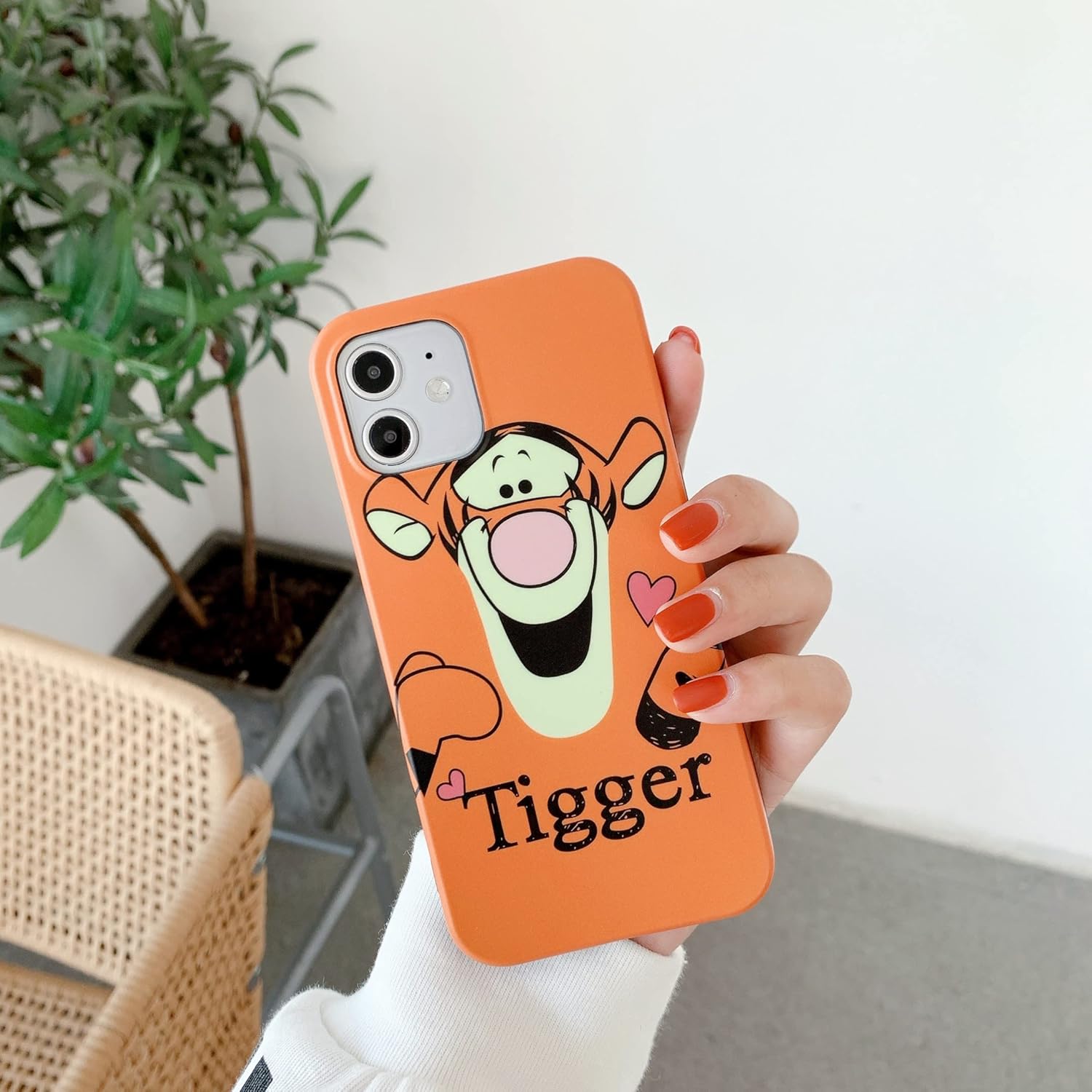 iFiLOVE Funda para iPhone 11 Pro Max Tigger, para niñas, niños y mujeres, lindo personaje de dibujos animados, delgada, suave mate, funda protectora
