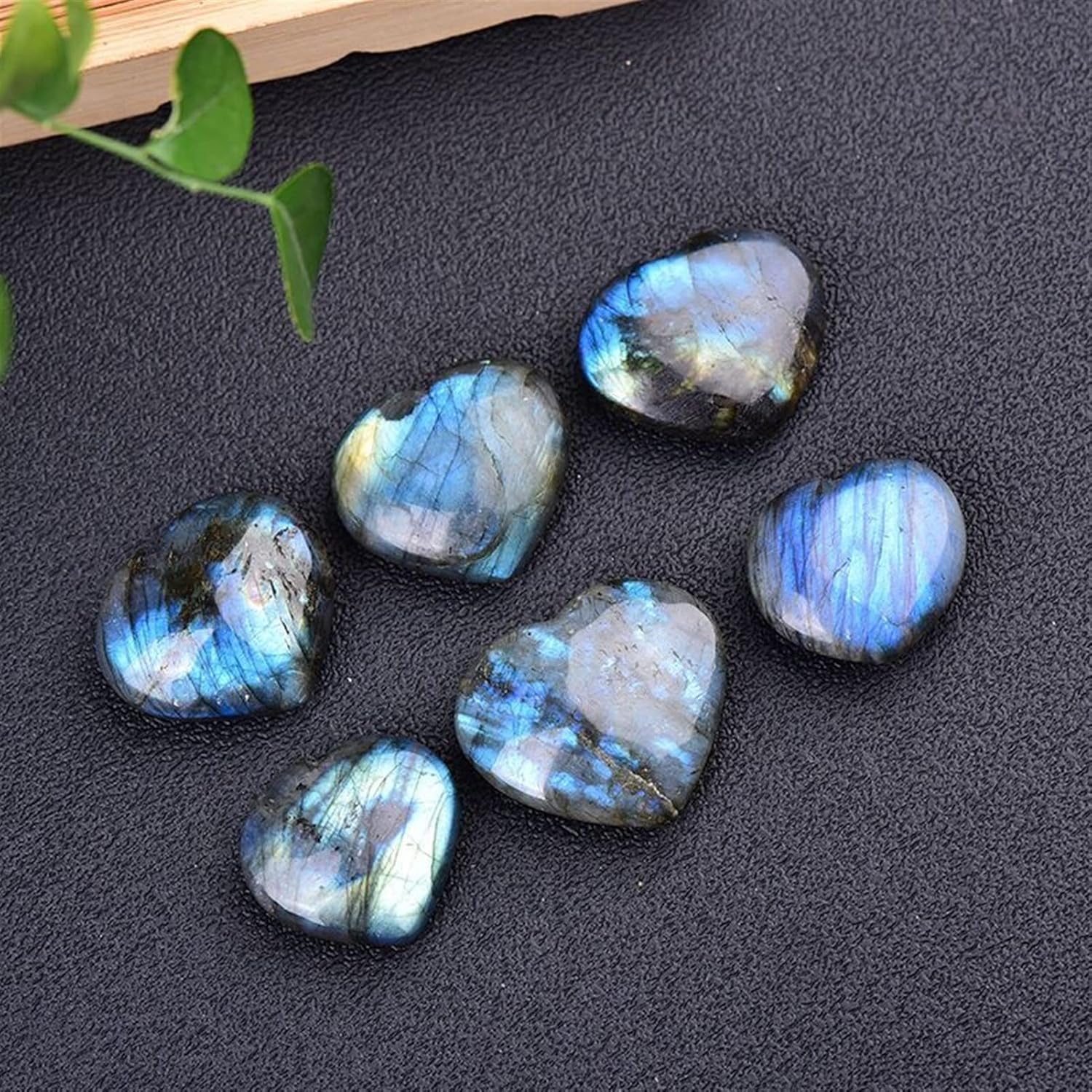 Feng Shui Decorate Natural Heart Shape Labradorite Stone Luminous Moonstone Crystal Stone Home Decoration Garden Aquarium Stone Raw Rough Natural