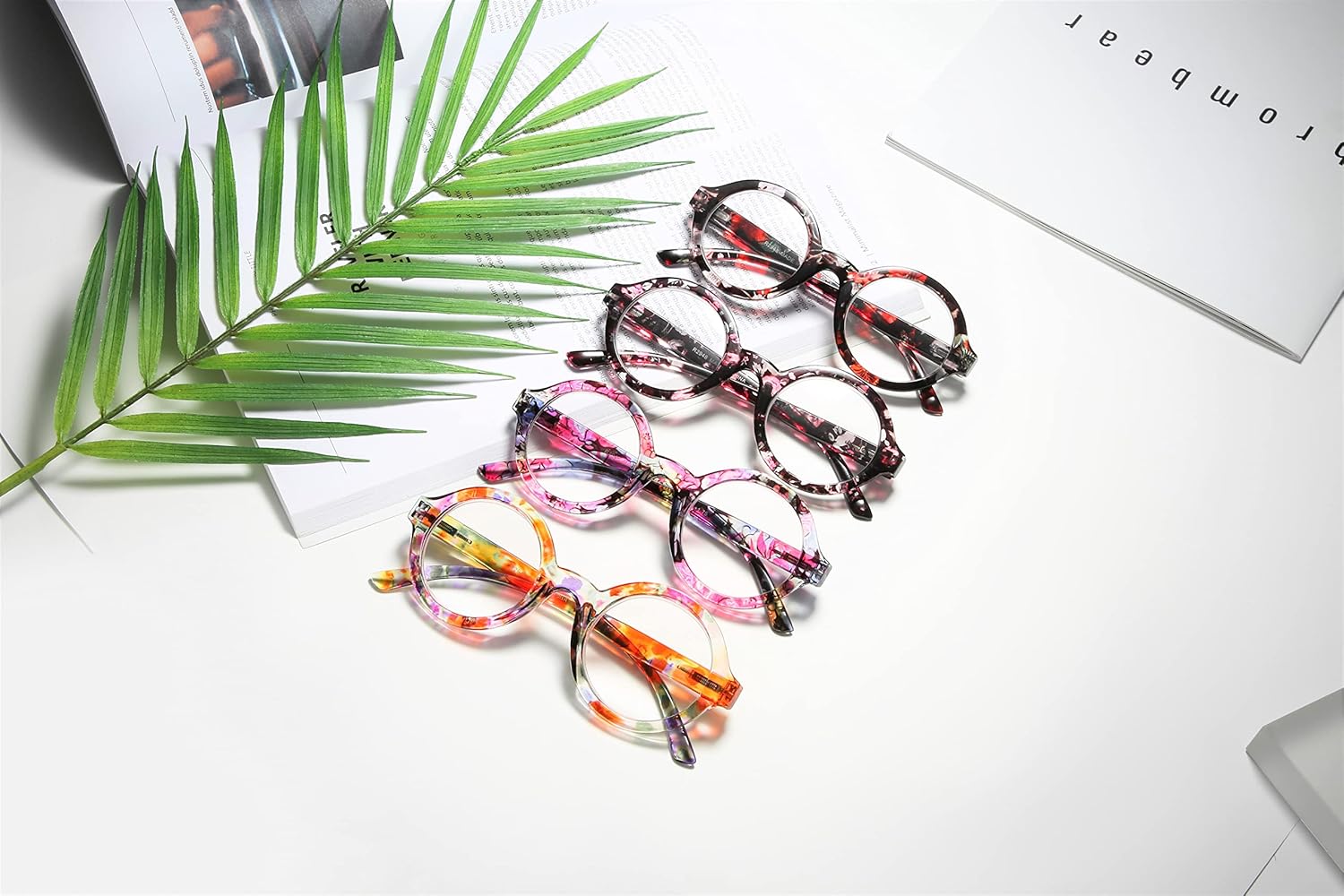 100 CLASSIC Paquete de 4 lentes de lectura redondos de gran tamaño con filtro de luz azulantirreflejos para mujeres, bisagras de resorte, lectores