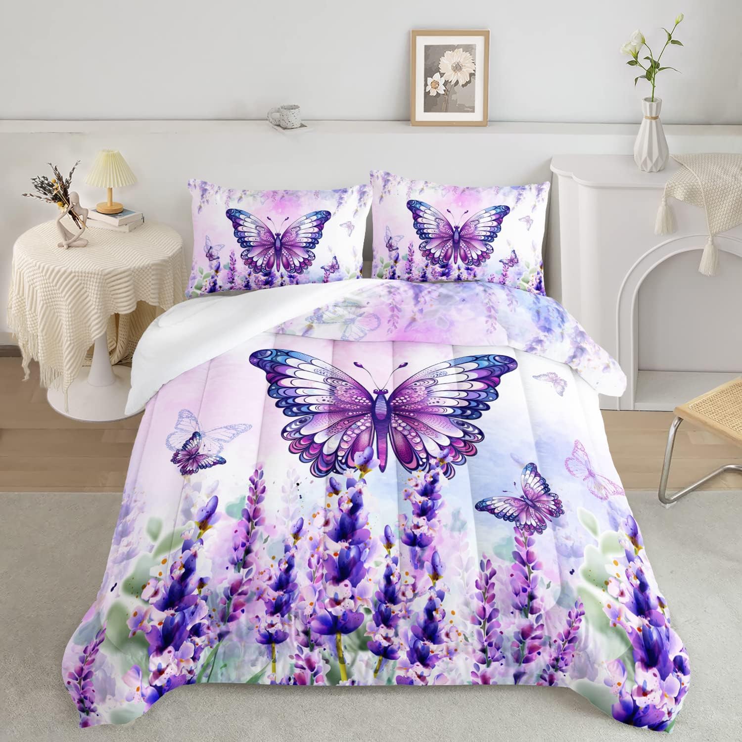 CVHOUSE Hermoso juego de edredón de mariposa, tamaño Queen, juego de ropa de cama con flores de lavanda floreciente y mariposa voladora, juego de