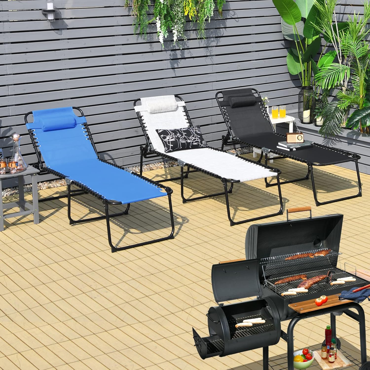 COSTWAY Tumbona plegable de 16 pulgadas de alto reclinable, con respaldo ajustable y reposapiés, color negro