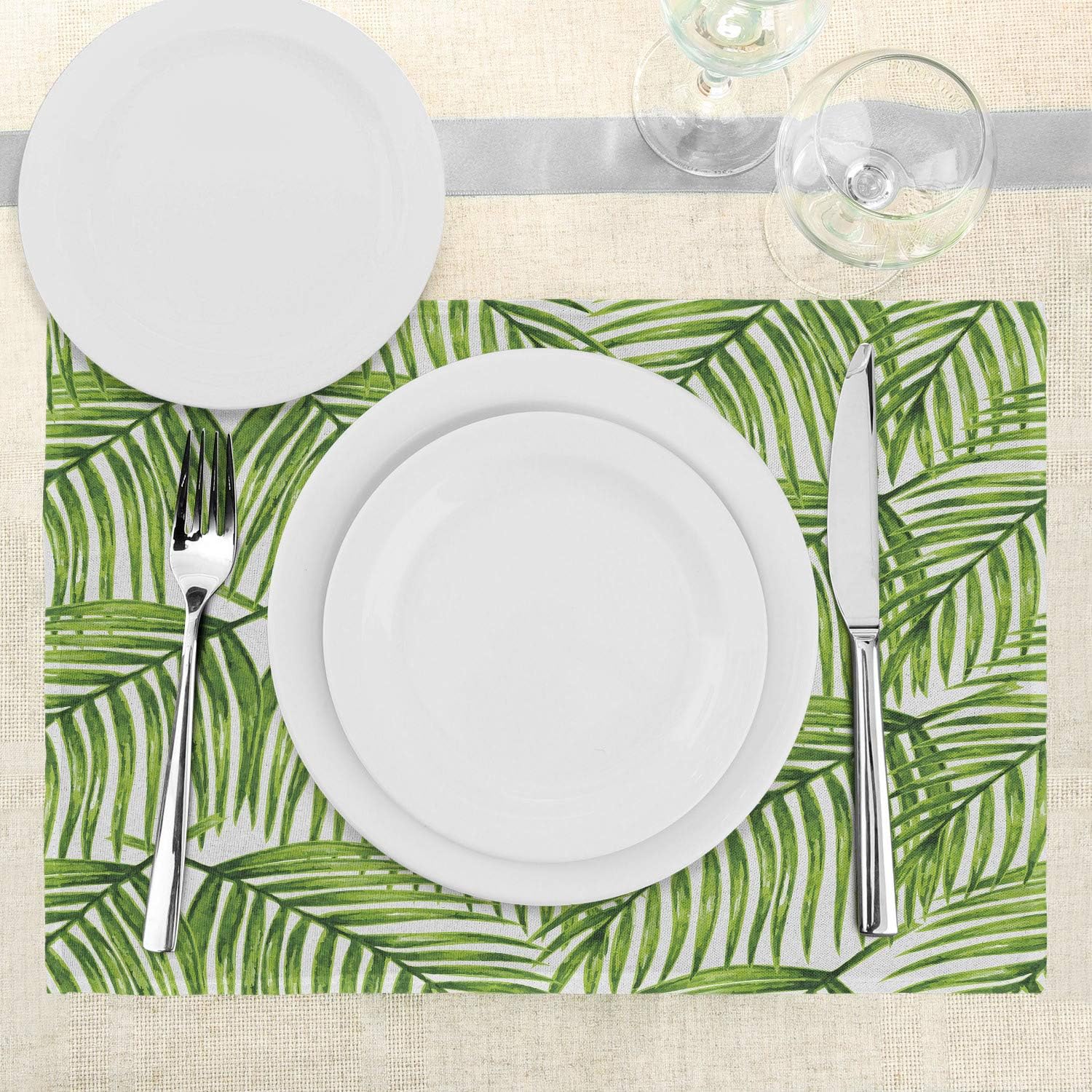 Ambesonne Juego de 4 manteles individuales para plantas, hojas fascinantes en ramas, diseño exótico, arreglo floral verde con temática de selva,