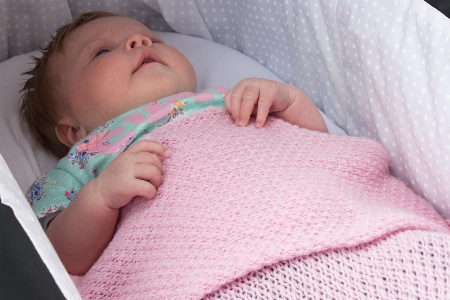 Manta de bebé de cachemira súper suave para niñas, color rosa bebé, hecha a mano en Escocia por Love Cashmere