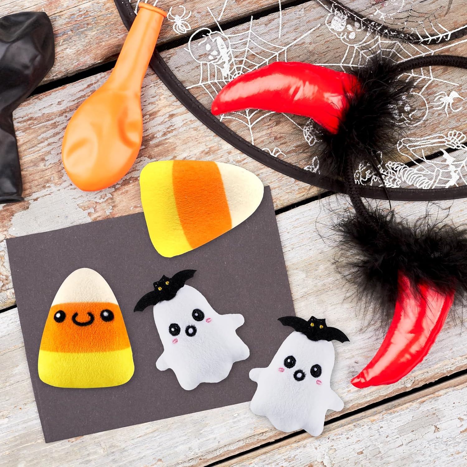 Liliful 12 juguetes de peluche de Halloween suaves animales de peluche Boo Ghost Corn Candy Set Halloween fiesta cumpleaños regalos para decoración