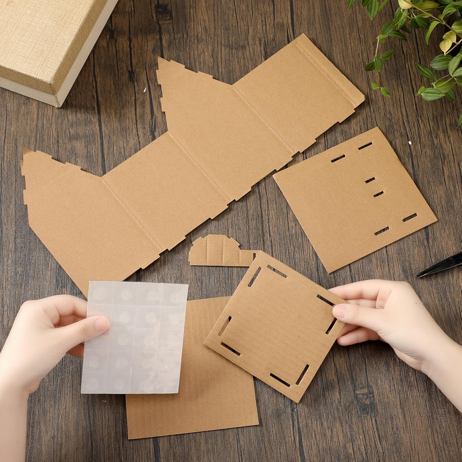 Cholemy Paquete de 12 casas de jengibre de Navidad para niños, a granel, hacer una casa de cartón de jengibre, manualidades navideñas para Navidad,