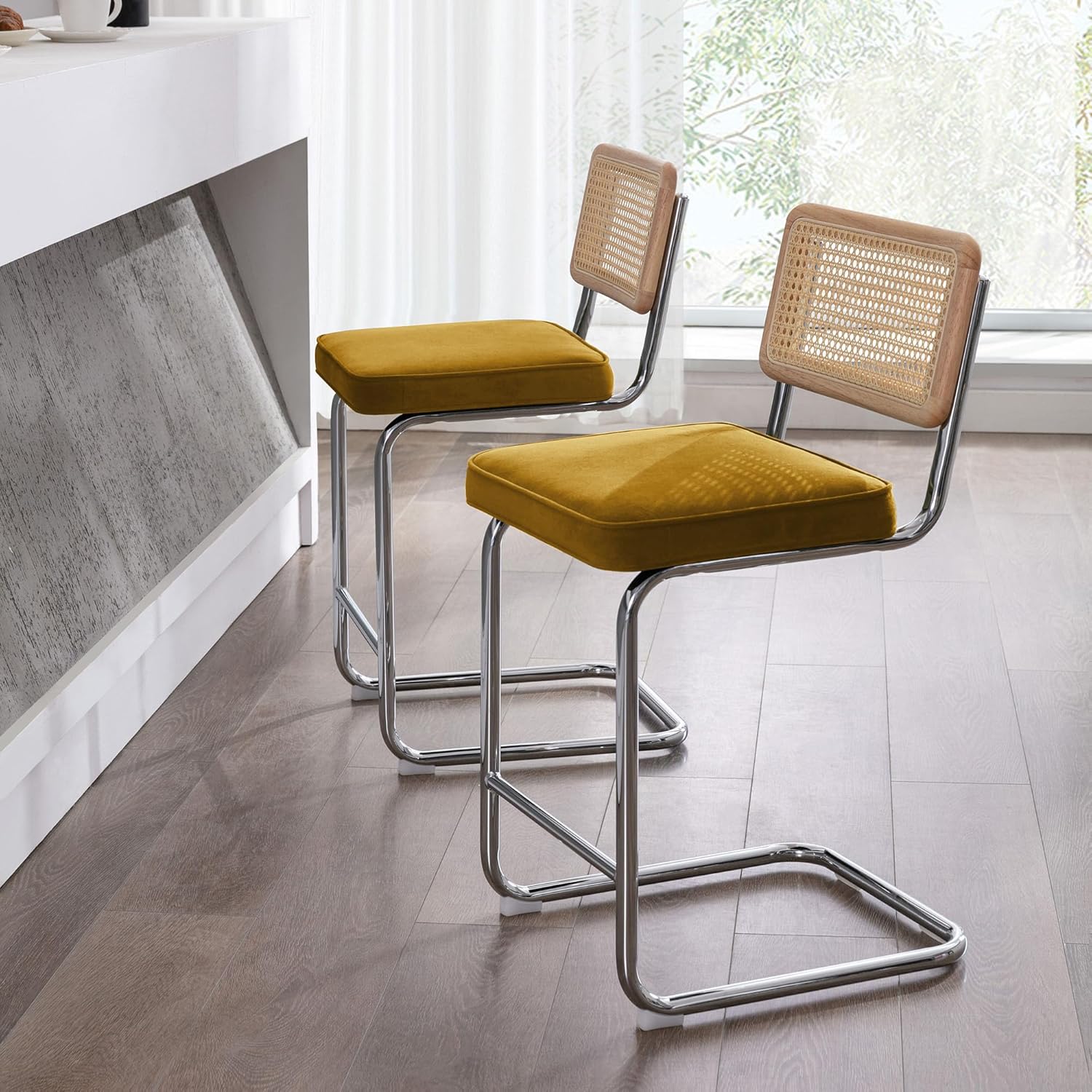 Zesthouse Juego de 2 taburetes de altura de mostrador, taburetes de bar modernos de 24 pulgadas, sillas de mostrador de diseño voladizo de mediados
