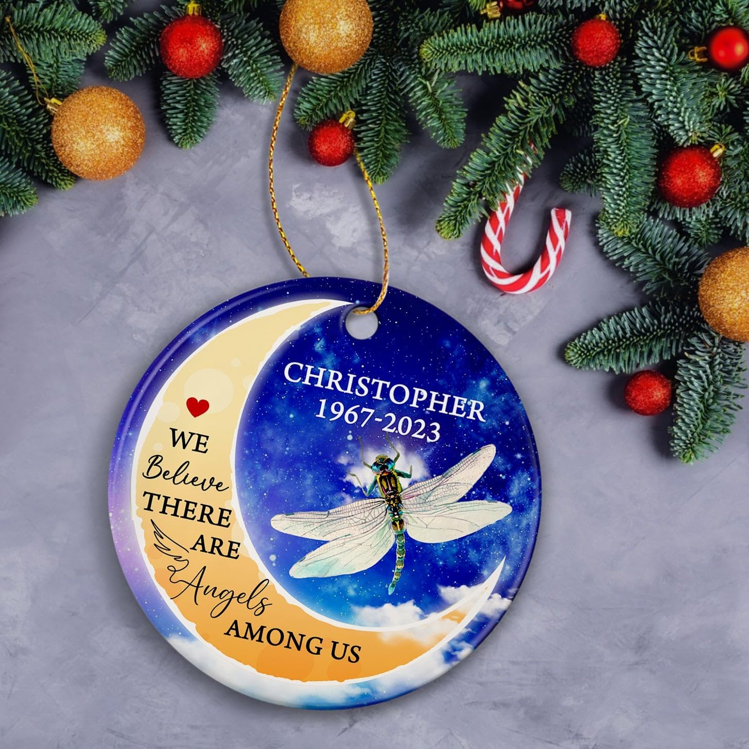 Adornos de Navidad de cerámica conmemorativos personalizados, We Believe There are Angels Among Us, libélula conmemorativa, recuerdo de