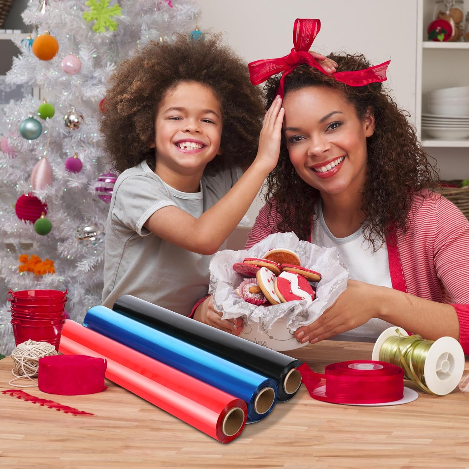 HiloPack Rollo de celofán negro, 34 pulgadas plegado a 17 pulgadas x 100 pies de largo, papel de regalo de plástico de 3 mil de grosor para cestas