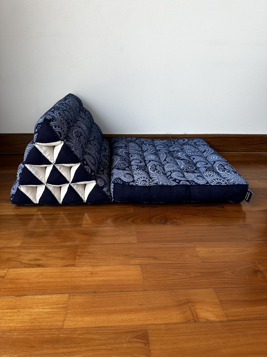 LEEWADEE Tapete plegable con cojín triangular, cómodo cojín de TV, colchón plegable con cojín hecho de Kapok ecológico, 30 x 20 pulgadas, azul y