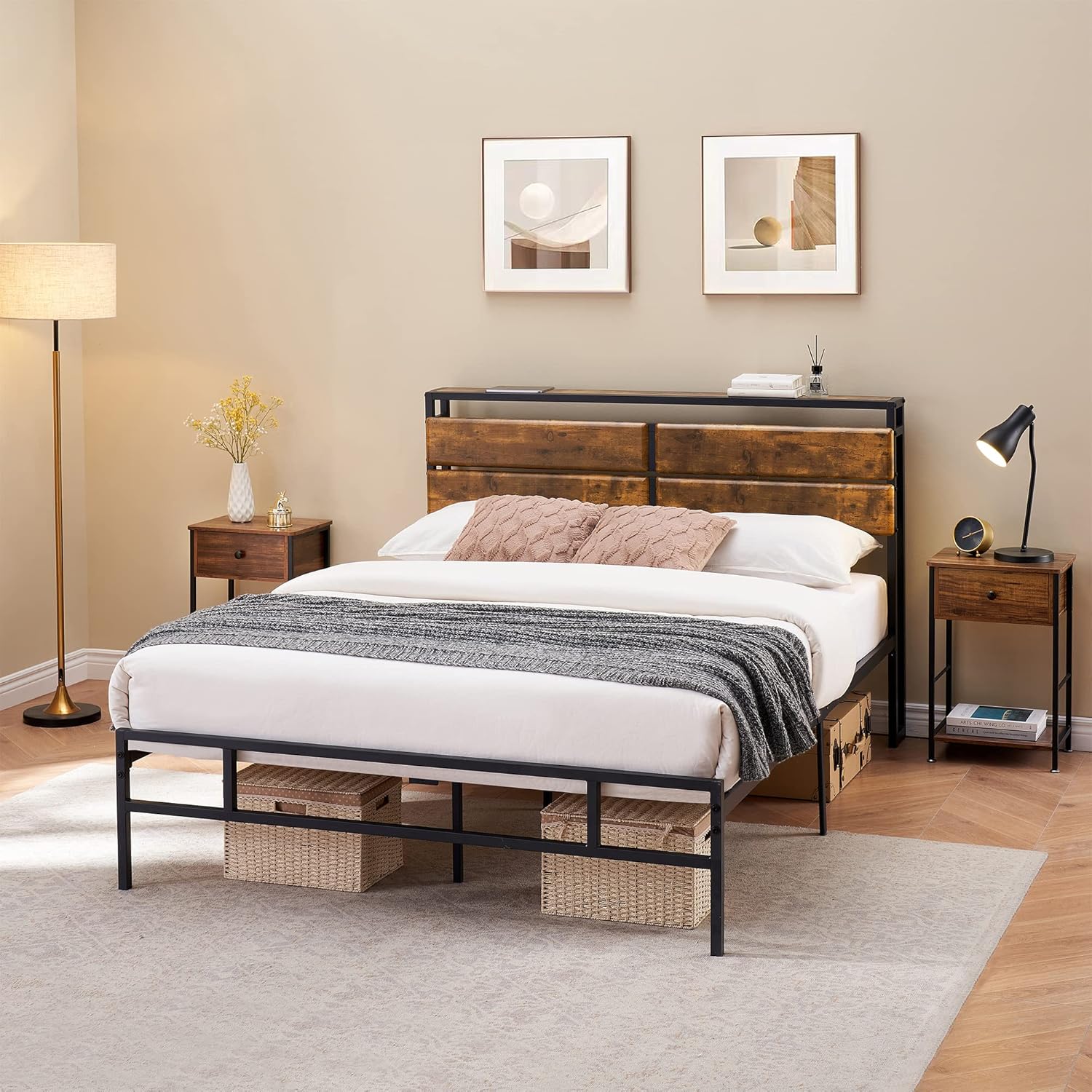 Base de cama tamaño Queen, marco de cama de plataforma de metal con cabecera de almacenamiento, cabecera de madera rústica vintage, base de colchón,