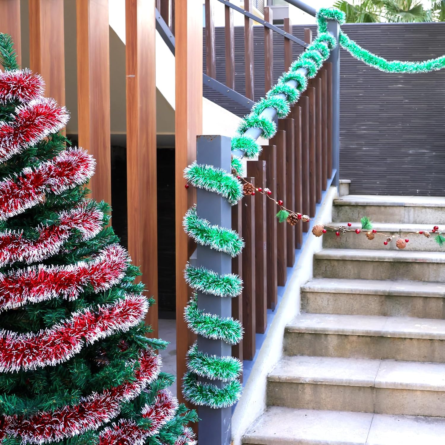 Guirnalda de Navidad de oropel verde nevado de 50 pies, guirnalda de papel de aluminio metálico, decoración de punta de escarcha verde brillante,