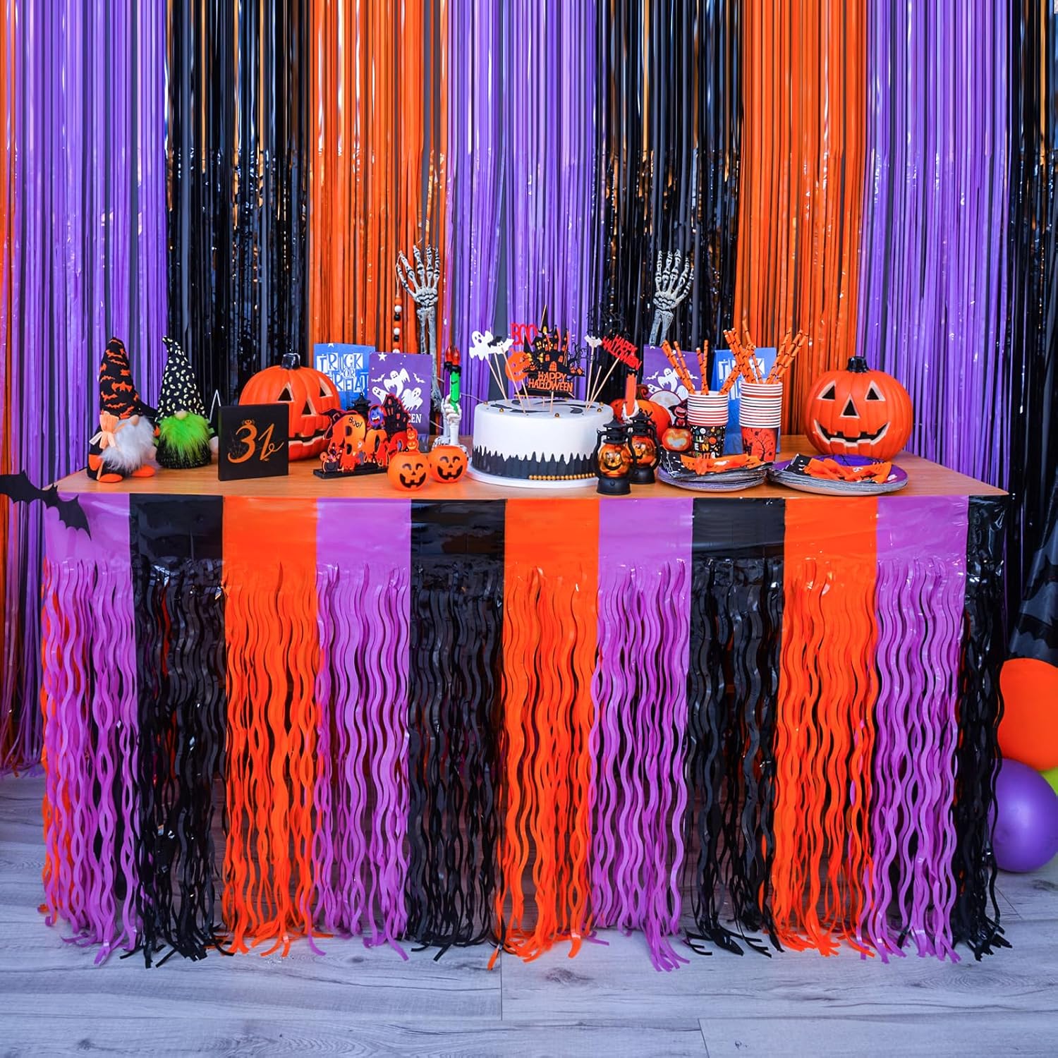 LOLStar Decoraciones de fiesta de Halloween, paquete de 4 faldas de mesa onduladas de oropel metálico con flecos de papel de aluminio para mesa