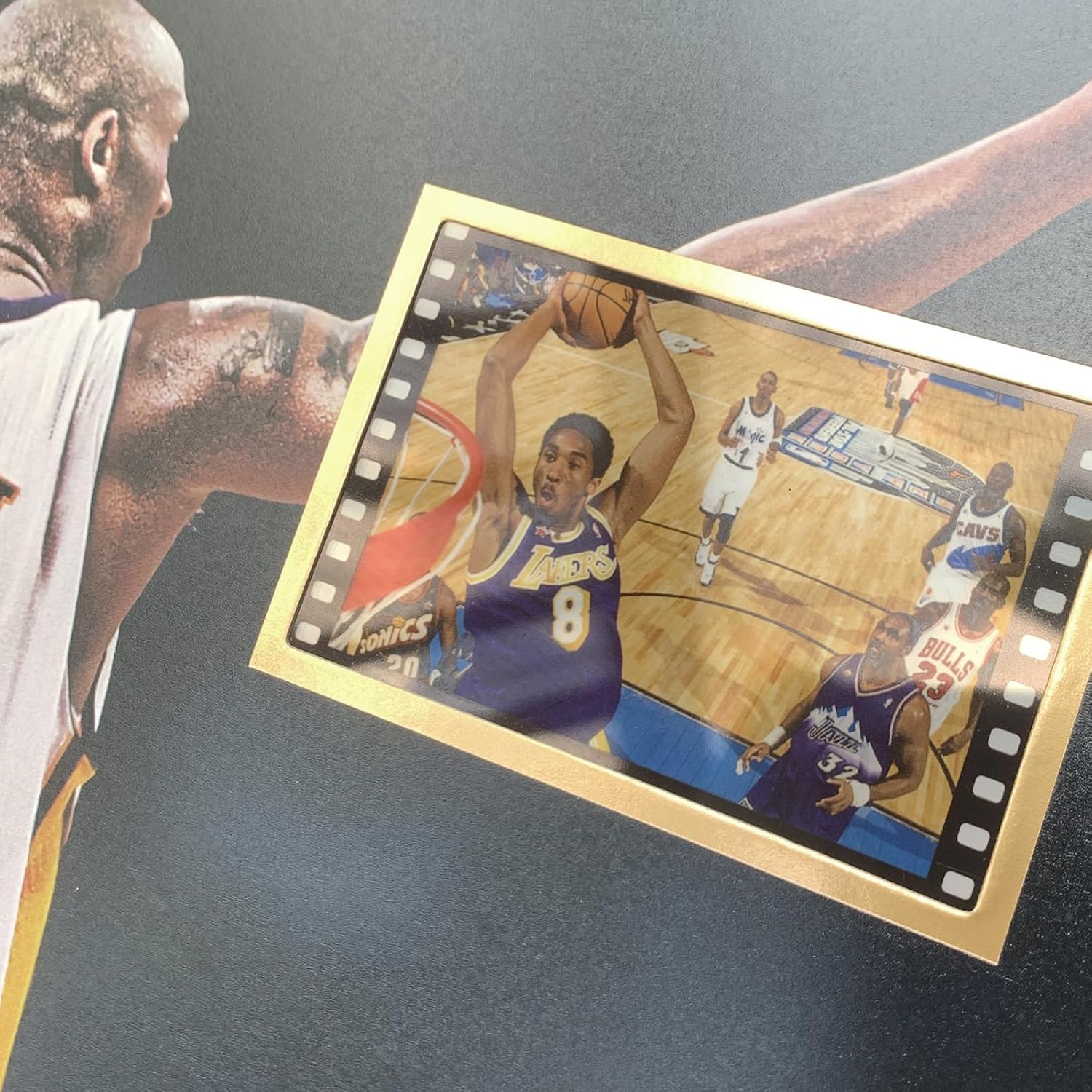 sufenvera Kobe Bryant – Póster enmarcado para fanáticos del baloncesto en cumpleaños, Navidad, Día del Padre, 10 x 8 pulgadas