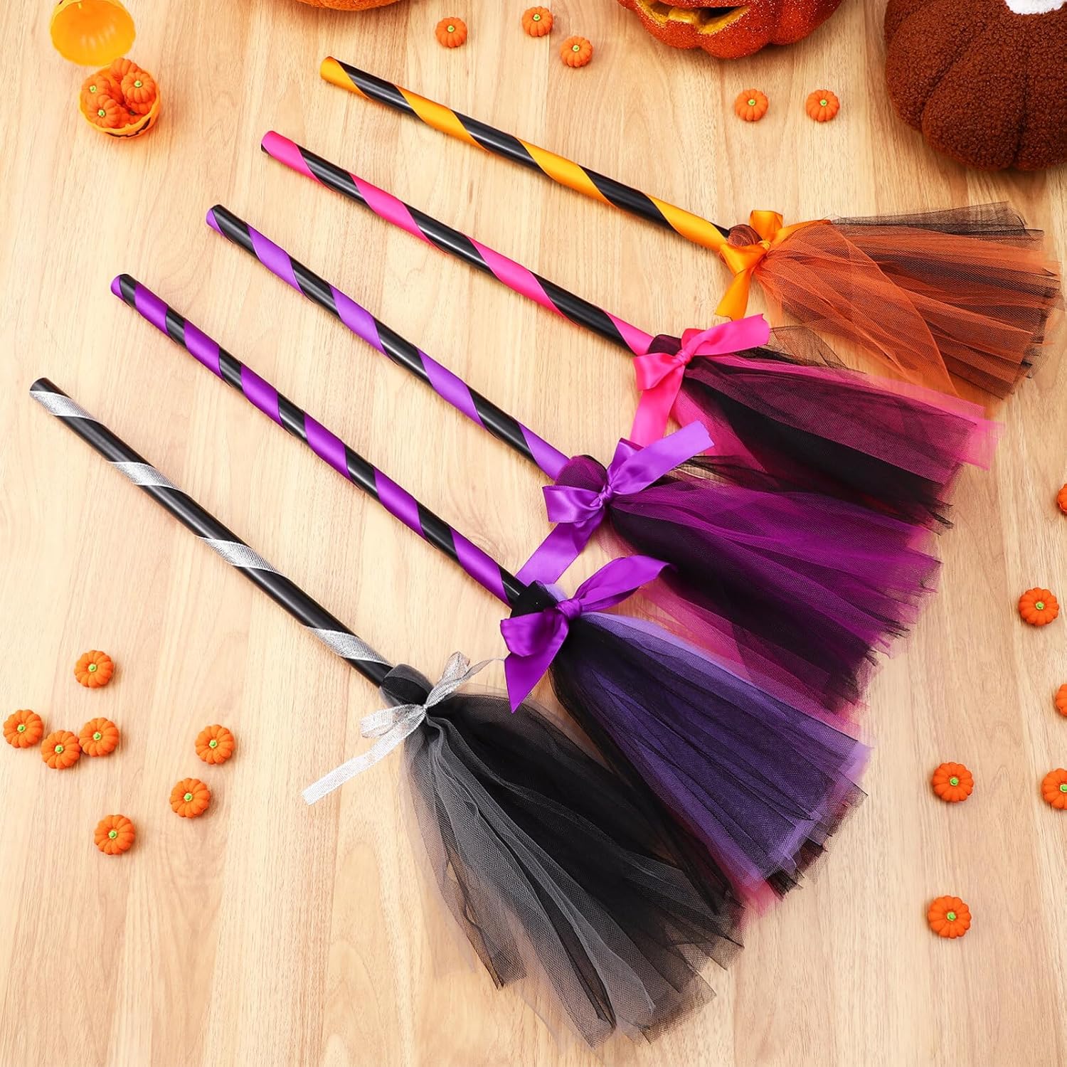 SAFIGLE 5 piezas de escoba de bruja de Halloween, escoba de bruja para niños, accesorios de disfraz de Halloween, decoración de disfraz de bruja de