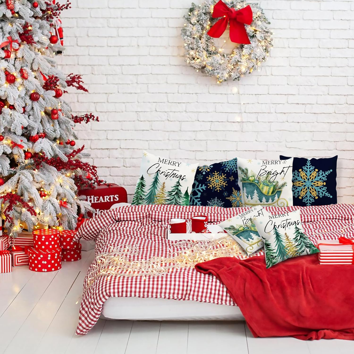 APROPHIC Juego de 4 fundas de almohada de árbol de Navidad de 18 x 18 pulgadas, decoración del hogar, Navidad, eucalipto, camión, copos de nieve