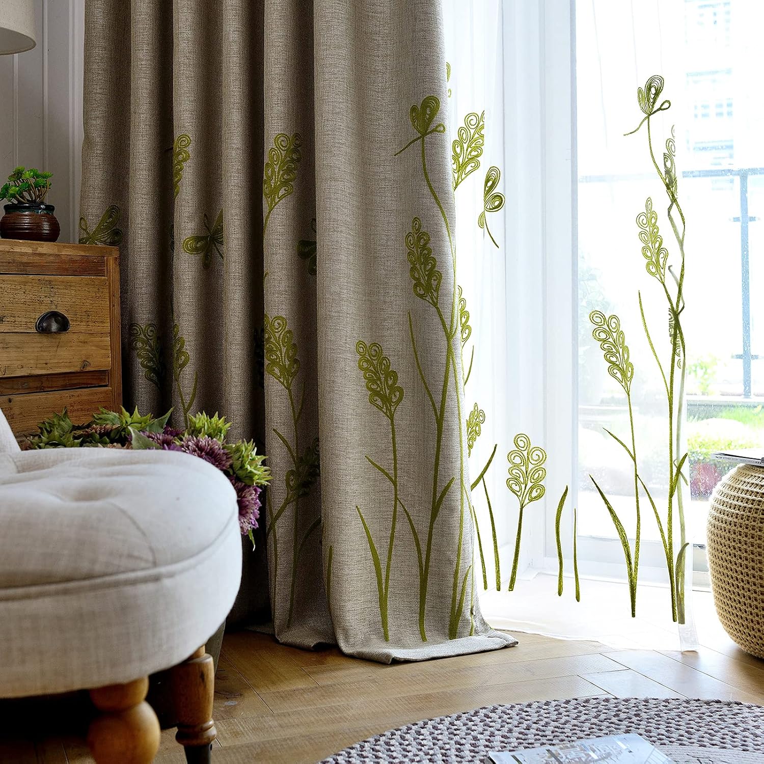 Cortinas de lino bordadas marca Melodieux