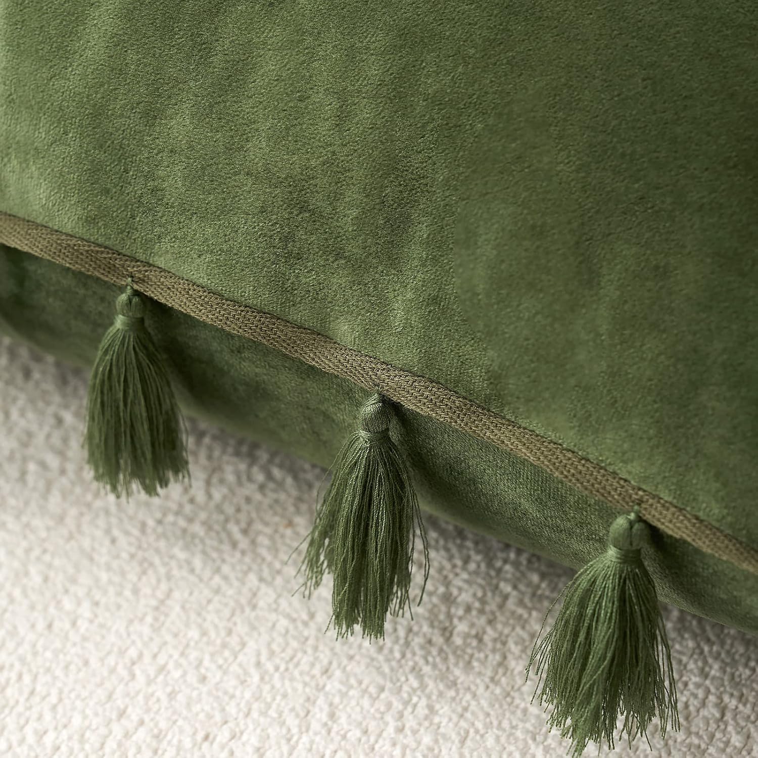 MIULEE – Paquete de 2 fundas de cojín decorativas lisas, de terciopelo suave con borlas y flecos, decoración bohemia para sillón, cama, sofá, de