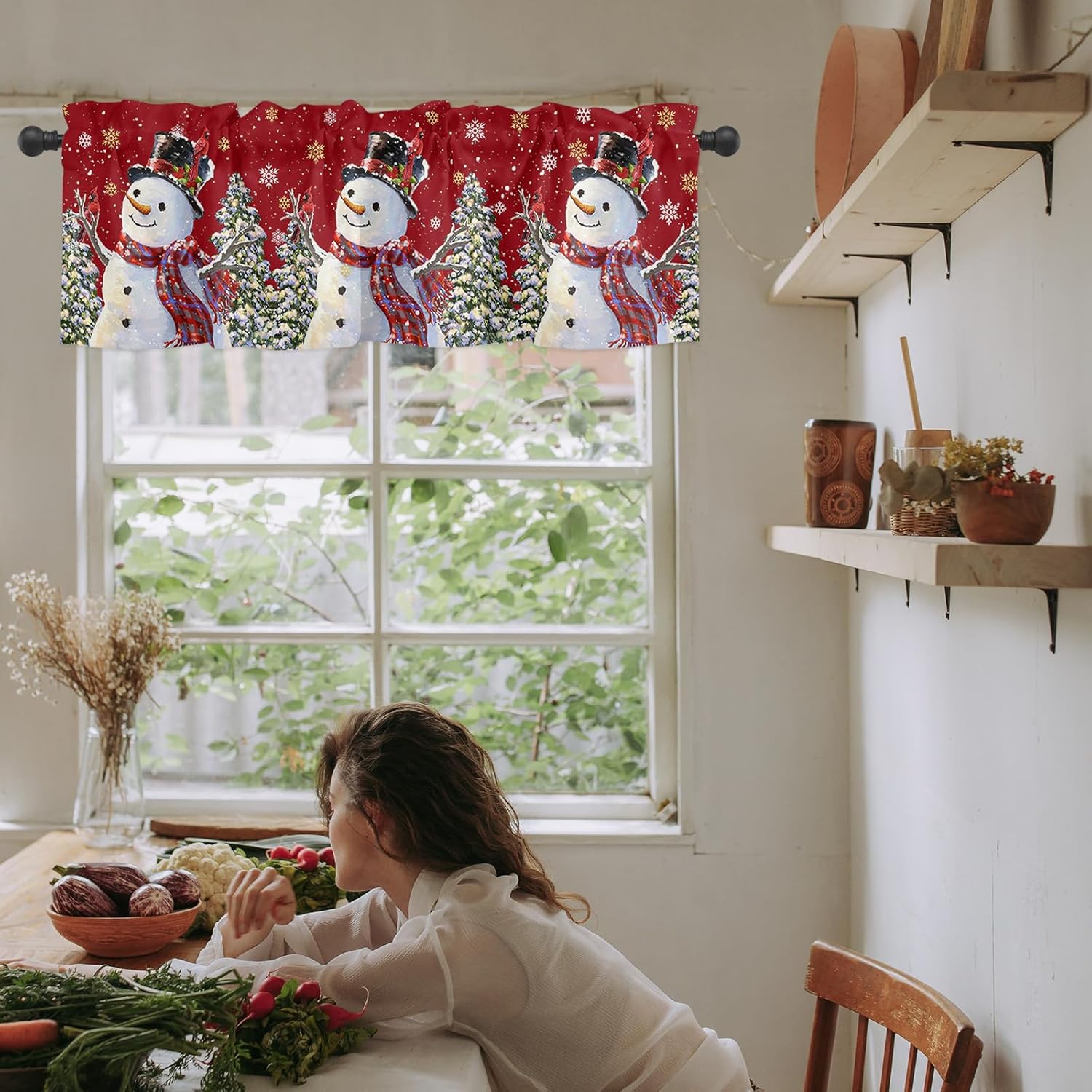 Cenefas de Navidad para cocina, muñeco de nieve, fondo rojo cardenal del norte, cenefa de cocina, cortinas cortas con bolsillo para barra,