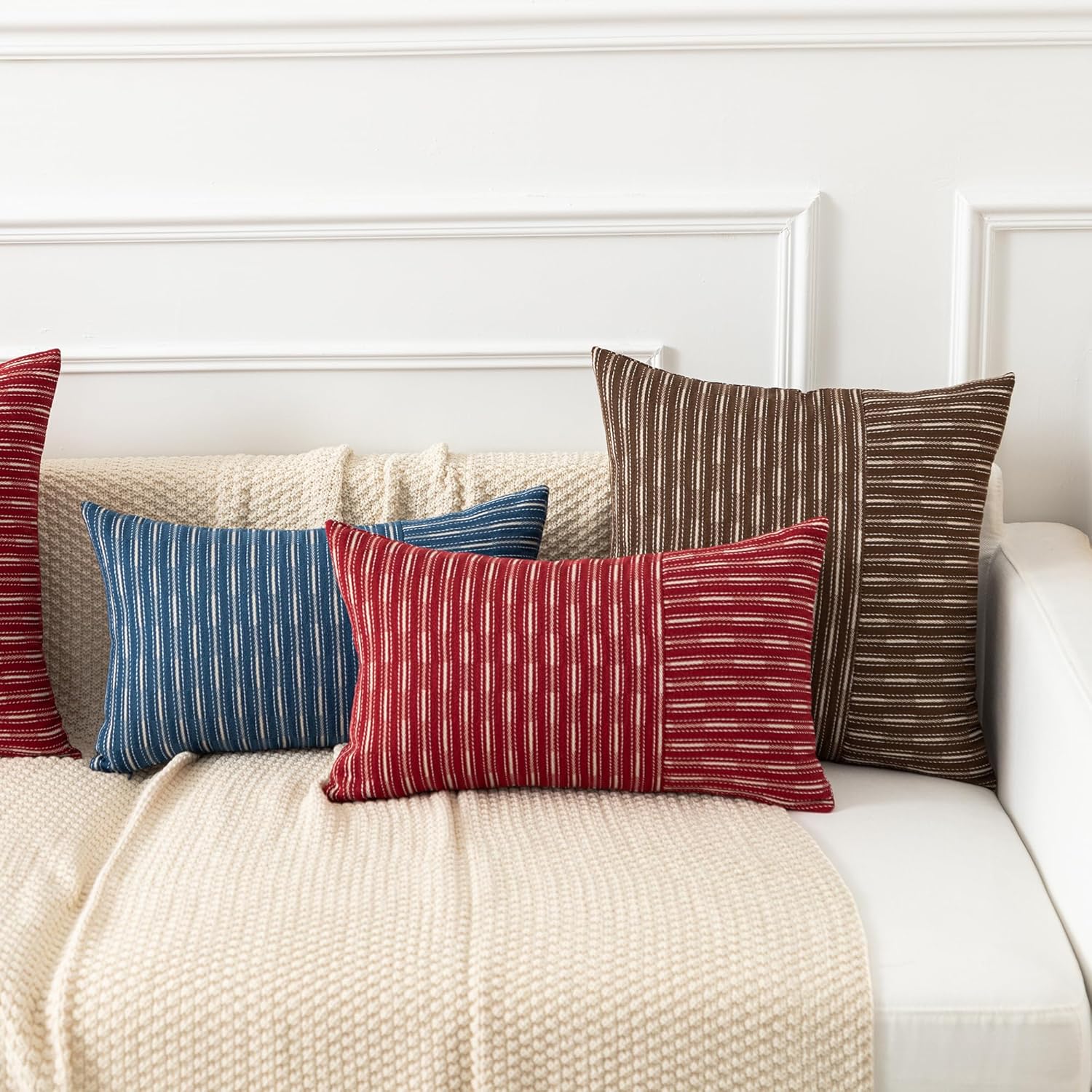 Kevin Textile – Juego de 2 fundas de almohada decorativas de lino a rayas de color azul marino y beige, 24 x 24 pulgadas, para sofá o dormitorio