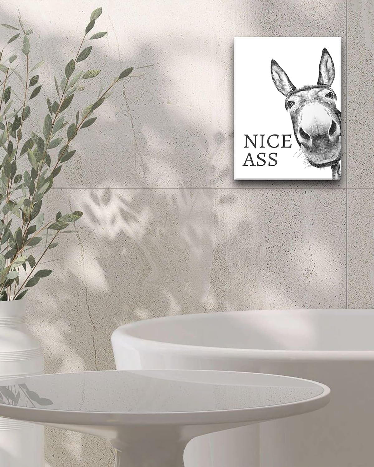 UPWOIGH Divertida decoración artística de pared de baño, arte de pared de burro blanco y negro, lienzo enmarcado de madera impermeable, impresiones