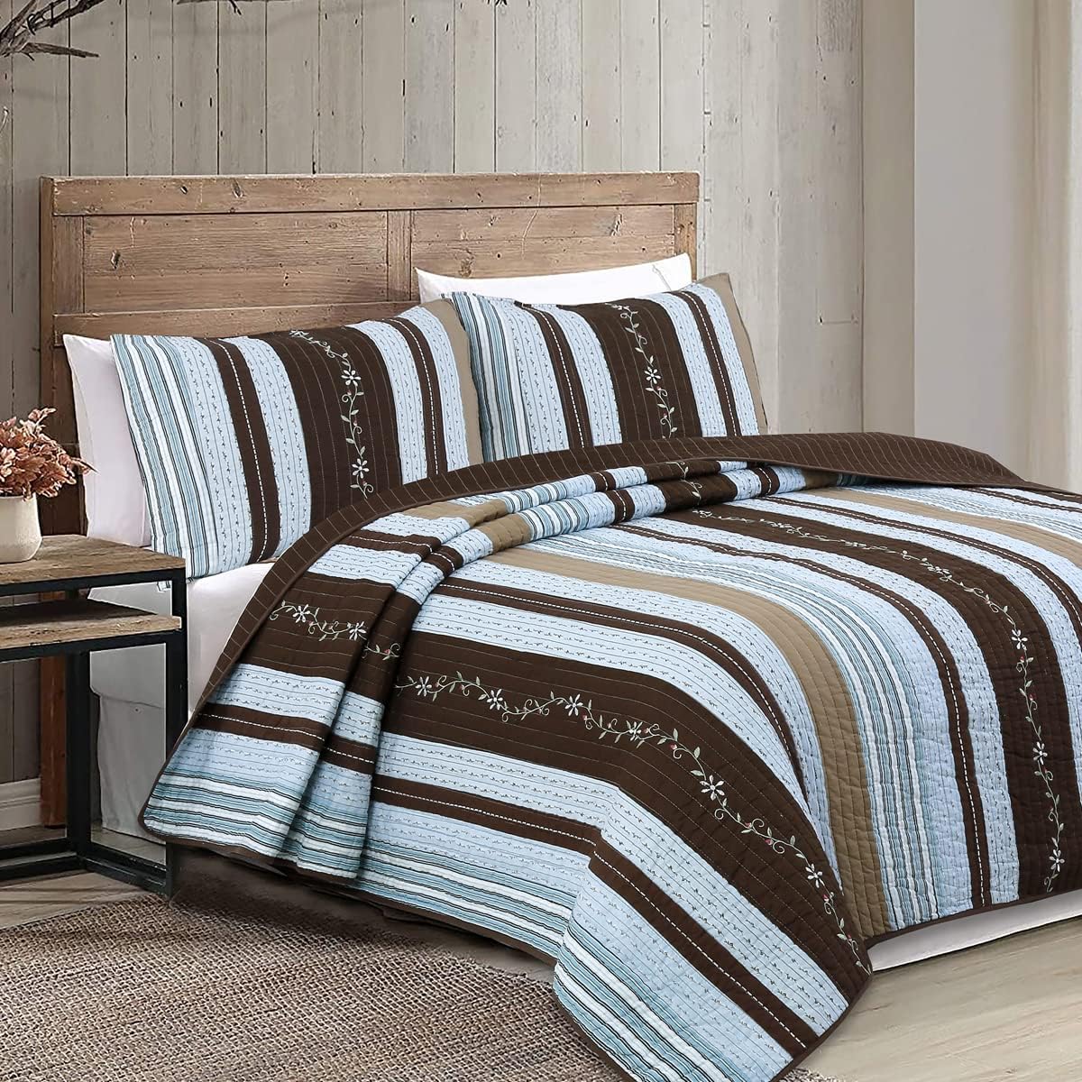 Cozy Line Home Fashions Juego de ropa de cama reversible de 100 % algodón, colcha floral de cabaña azul tostado, colcha floral (rayas marrones,