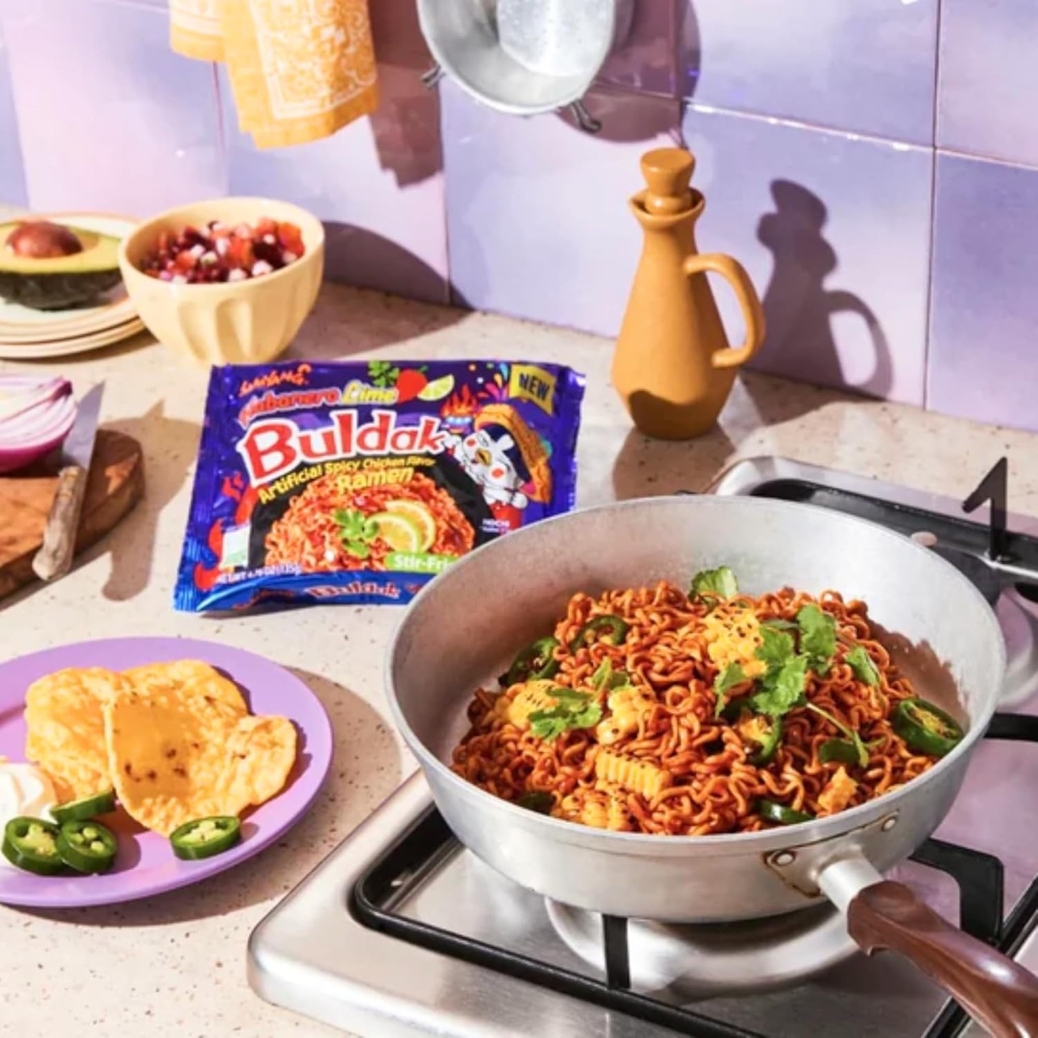 Samyang Noodles Habanero Lime 4.76 oz (paquete de 40) 1 estuche  Sabor de pollo picante Ramen Buldak Bocadillos instantáneos de comida coreana