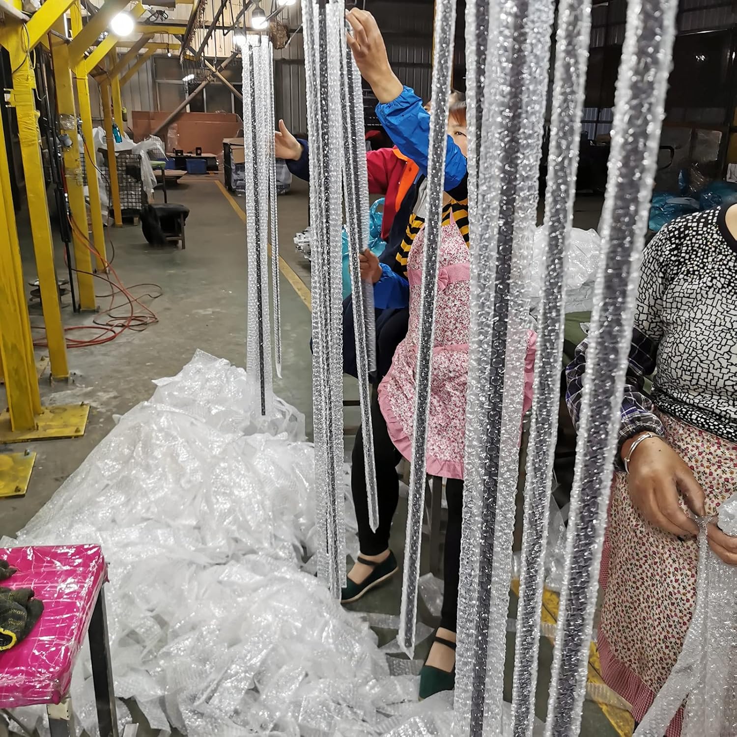 Balaustres cuadrados de hierro forjado de 12 x 44 pulgadas, husillos huecos de hierro para escaleras interiores (negro satinado, paquete de 10)