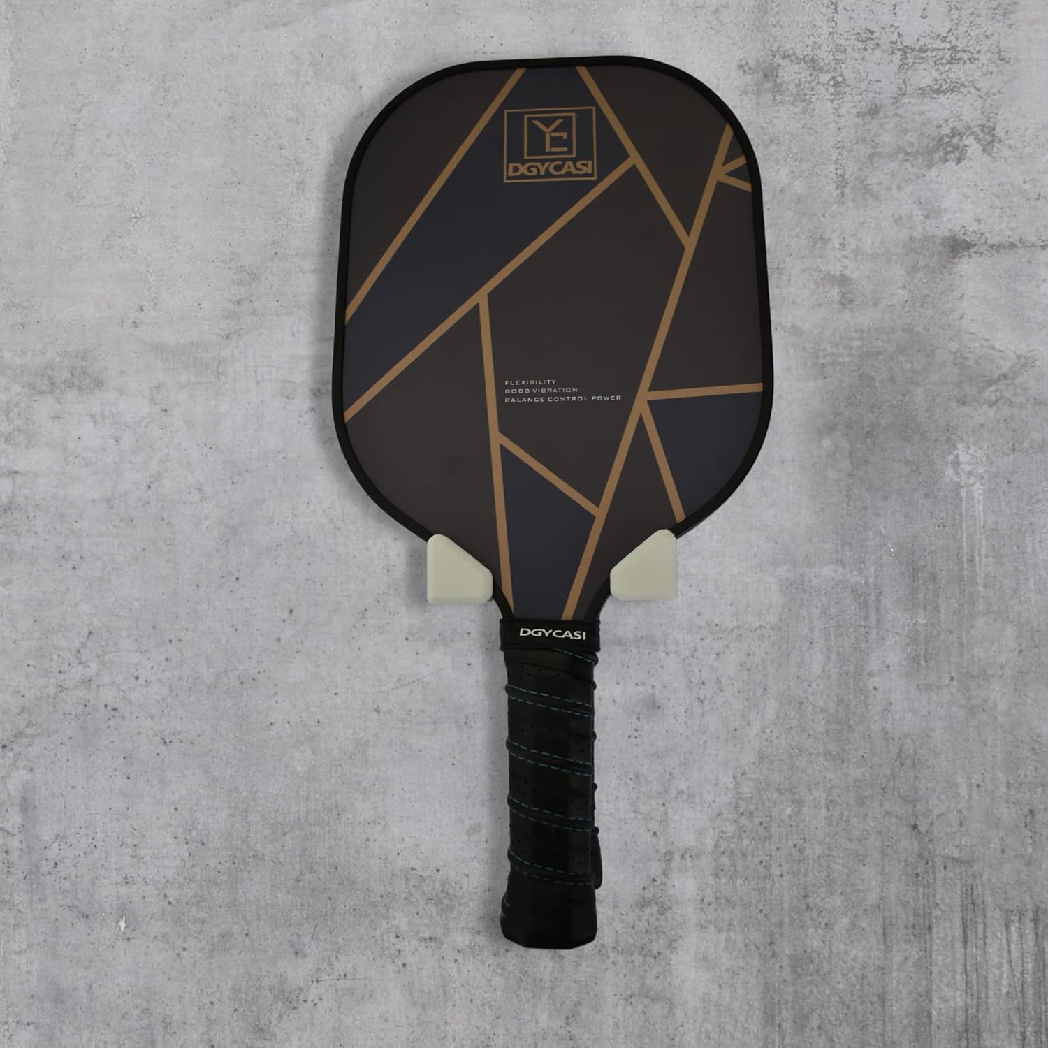 Soporte de pared de paleta de pickleball  Capacidad para dos raquetas  Accesorio para juegos de paletas de pickleball  Fabricado en Estados Unidos