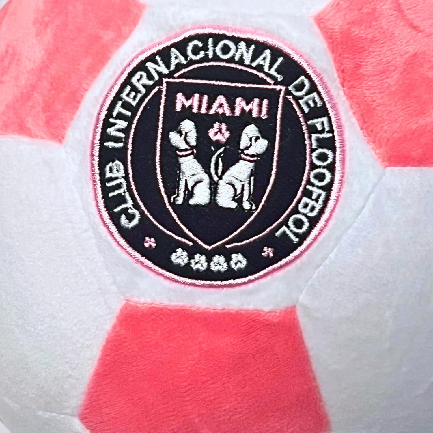Floofbol Miami – Pelota de fútbol de felpa para perros, juguete de felpa para razas pequeñas, medianas y grandes, juguete de felpa chirriante para