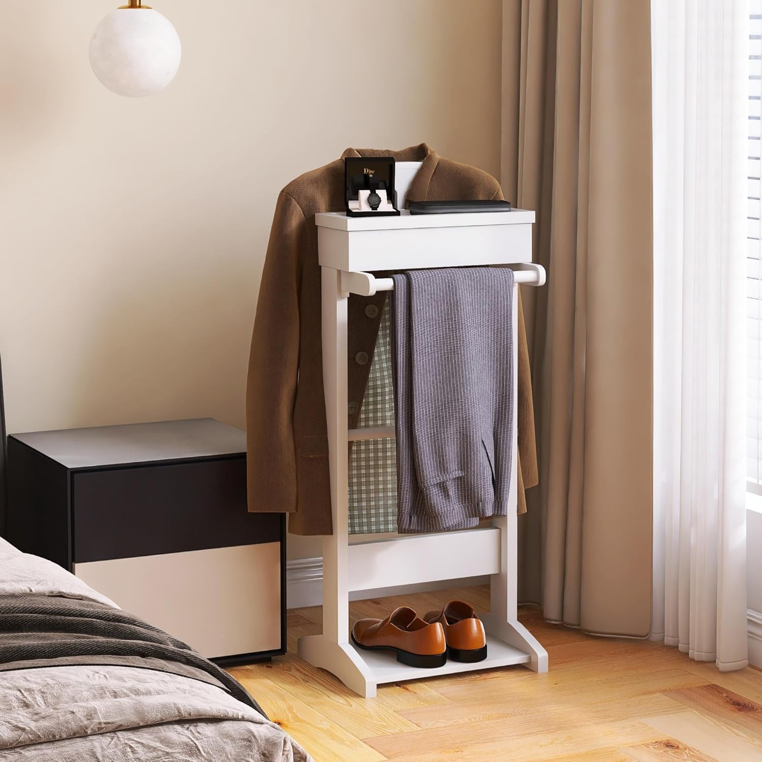 Brefhome – Soporte de valet para hombre, soporte de ropa con bandeja superior, compartimento de almacenamiento abatible, utilizado en entrada,