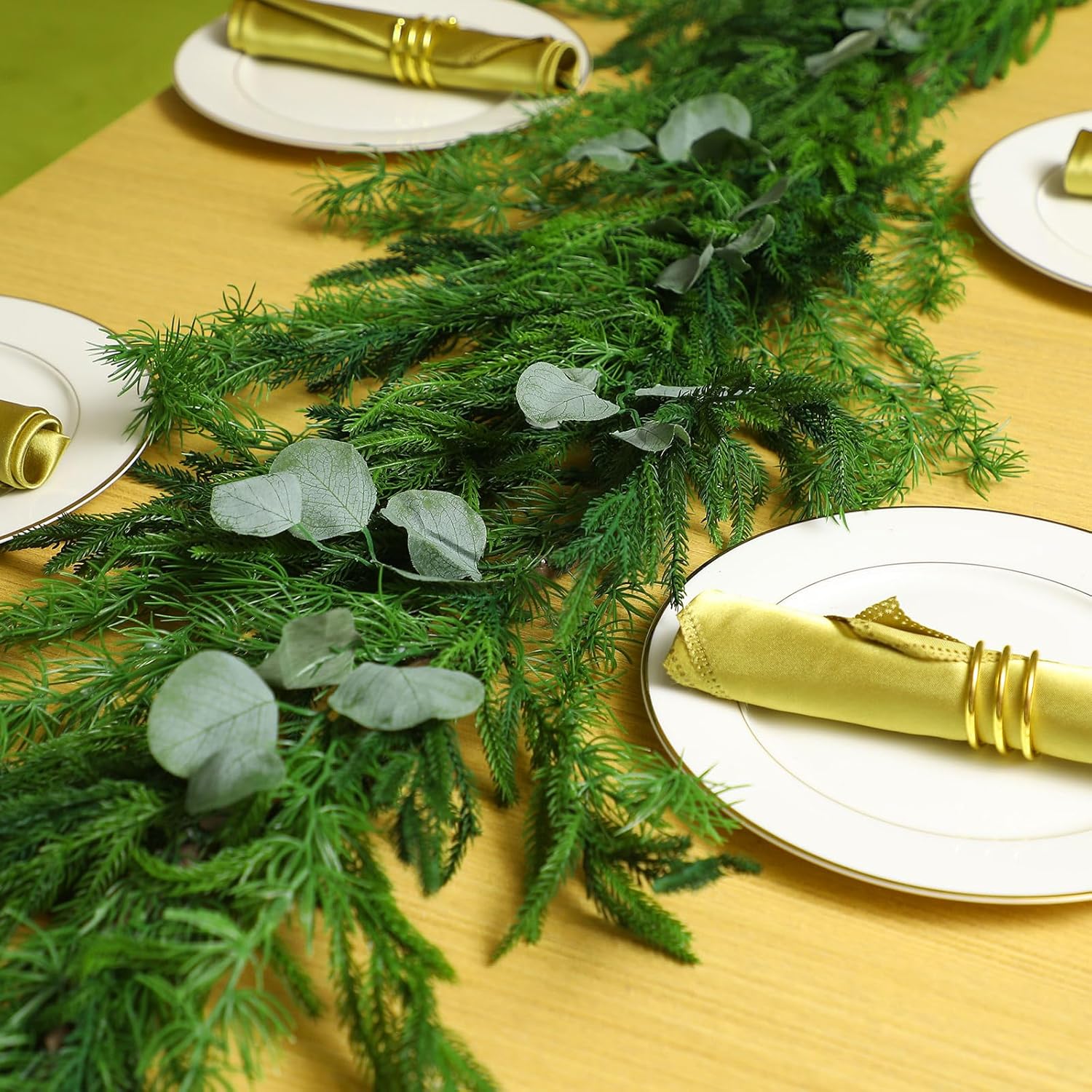 Guirnalda de pino Norfolk de Navidad, guirnalda artificial de vegetación sintética para decoración de manto interior de vacaciones (6 pies, 2