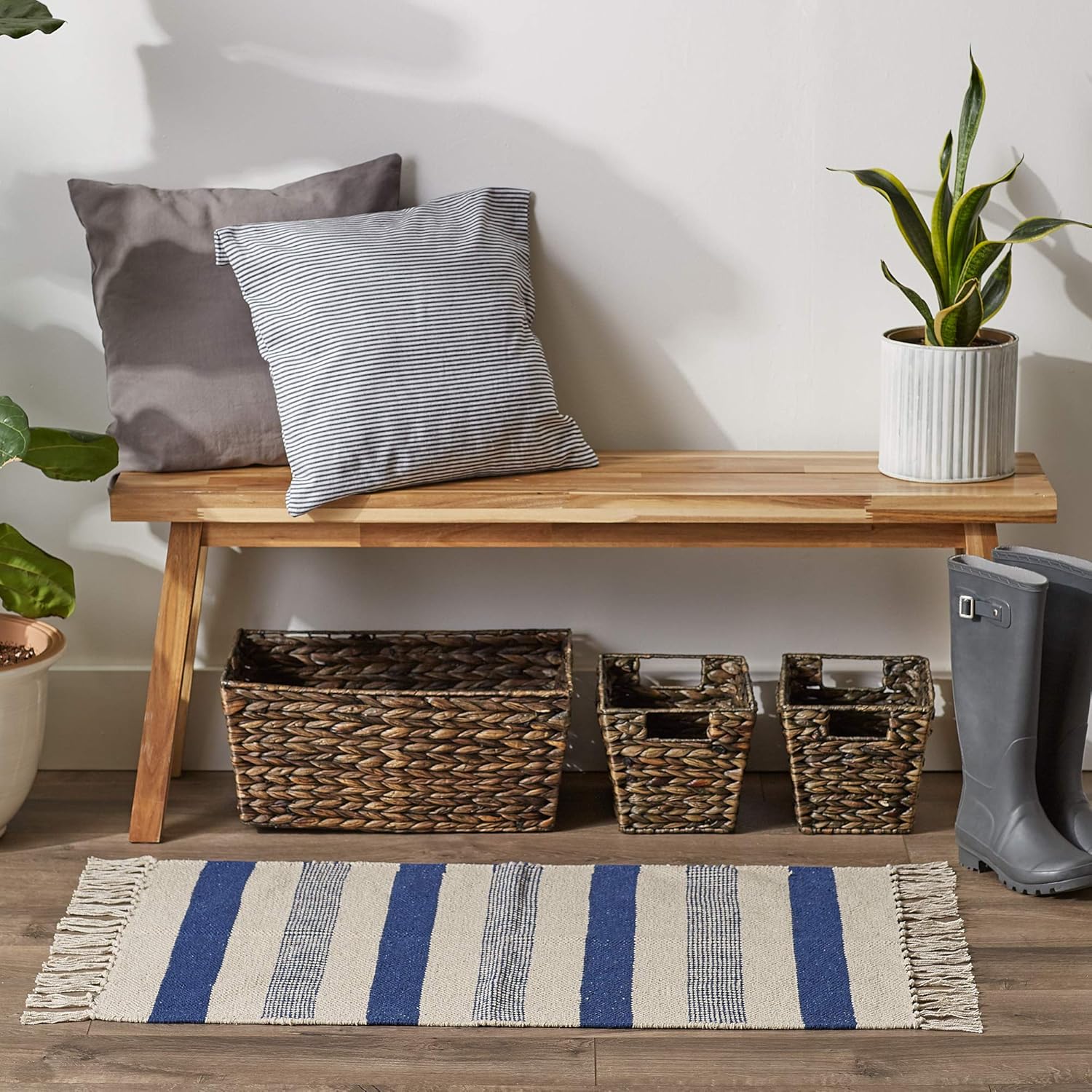 DII Colección Woven Rugs Tejida a mano con flecos, 2×3 pies, rayas combinadas azul francés