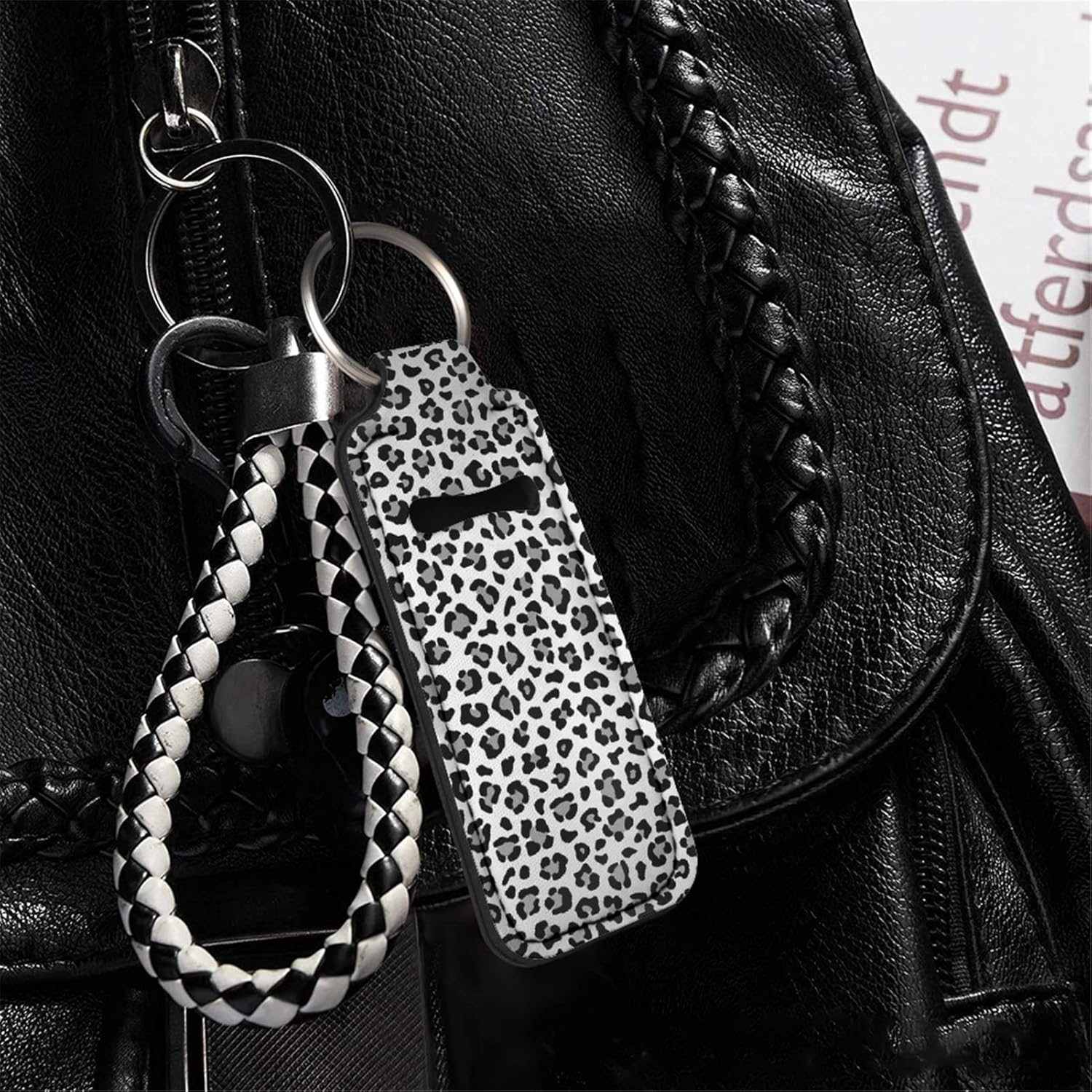Chapstick – Soporte para lápiz labial, diseño de mariposa, de neopreno, para pintalabios, blanco (White Leopard Print)
