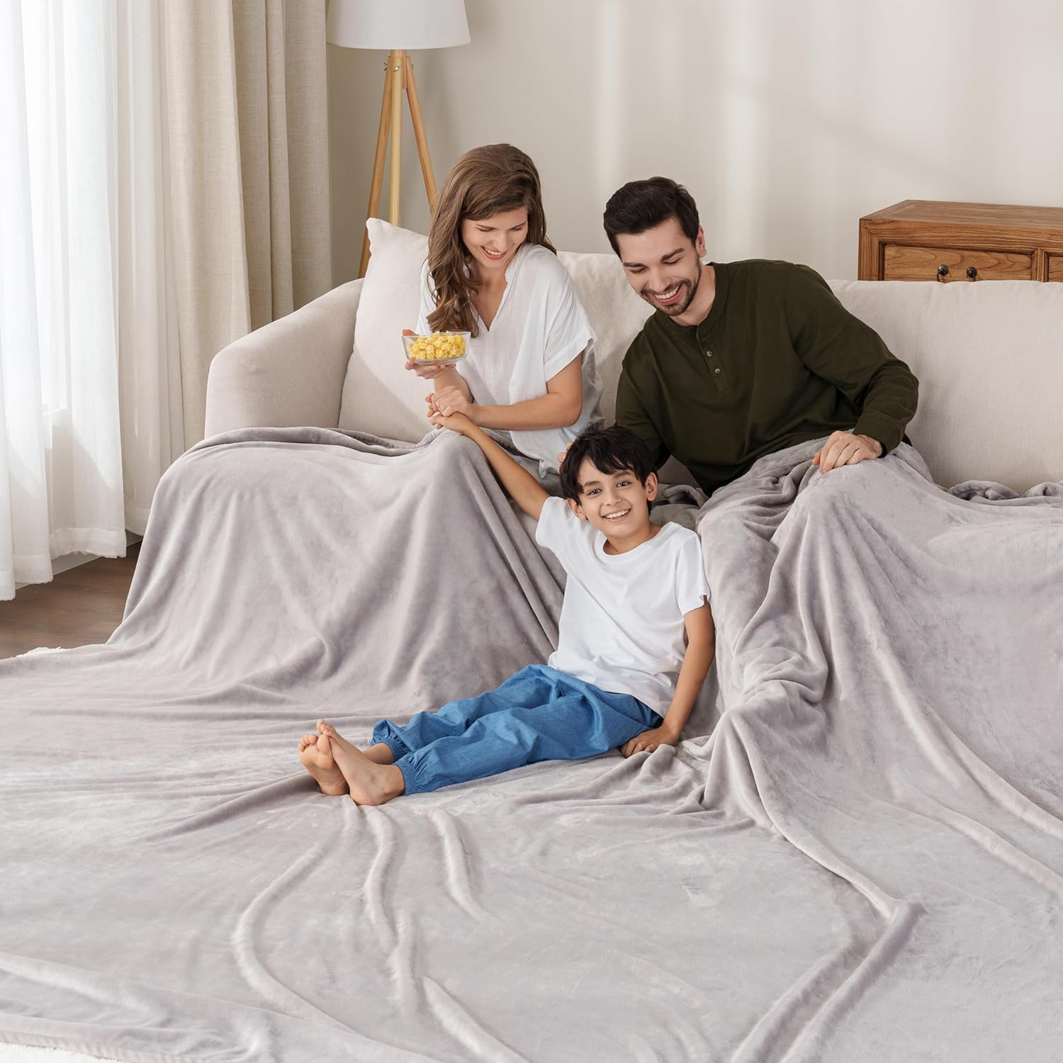 Berkshire Blanket VelvetLoft Manta familiar tamaño King de gran tamaño, para todas las estaciones, ultra sedosa y mullida, sin costuras, manta extra
