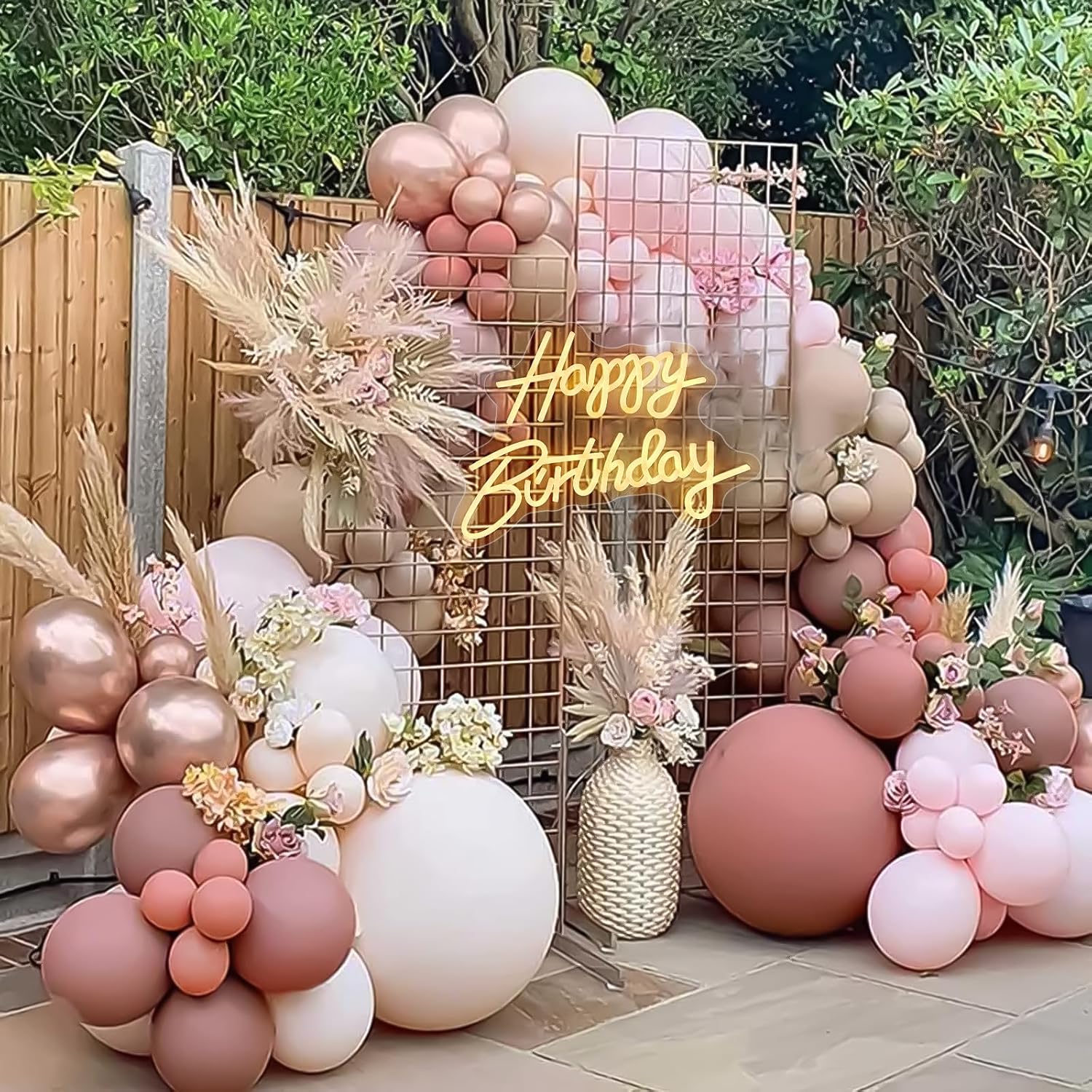 Letrero de neón con texto en inglés Happy Birthday, Happy Birthday de neón con texto en inglés Happy Birthday para telón de fondo, decoración de