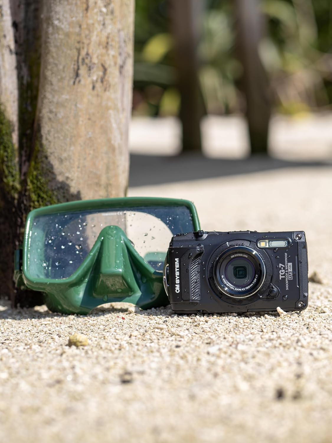 OM SYSTEM Tough TG-7 – Cámara subacuática negra, impermeable, a prueba de congelación, brillo de alta resolución, video 4K 44x Macro Shooting