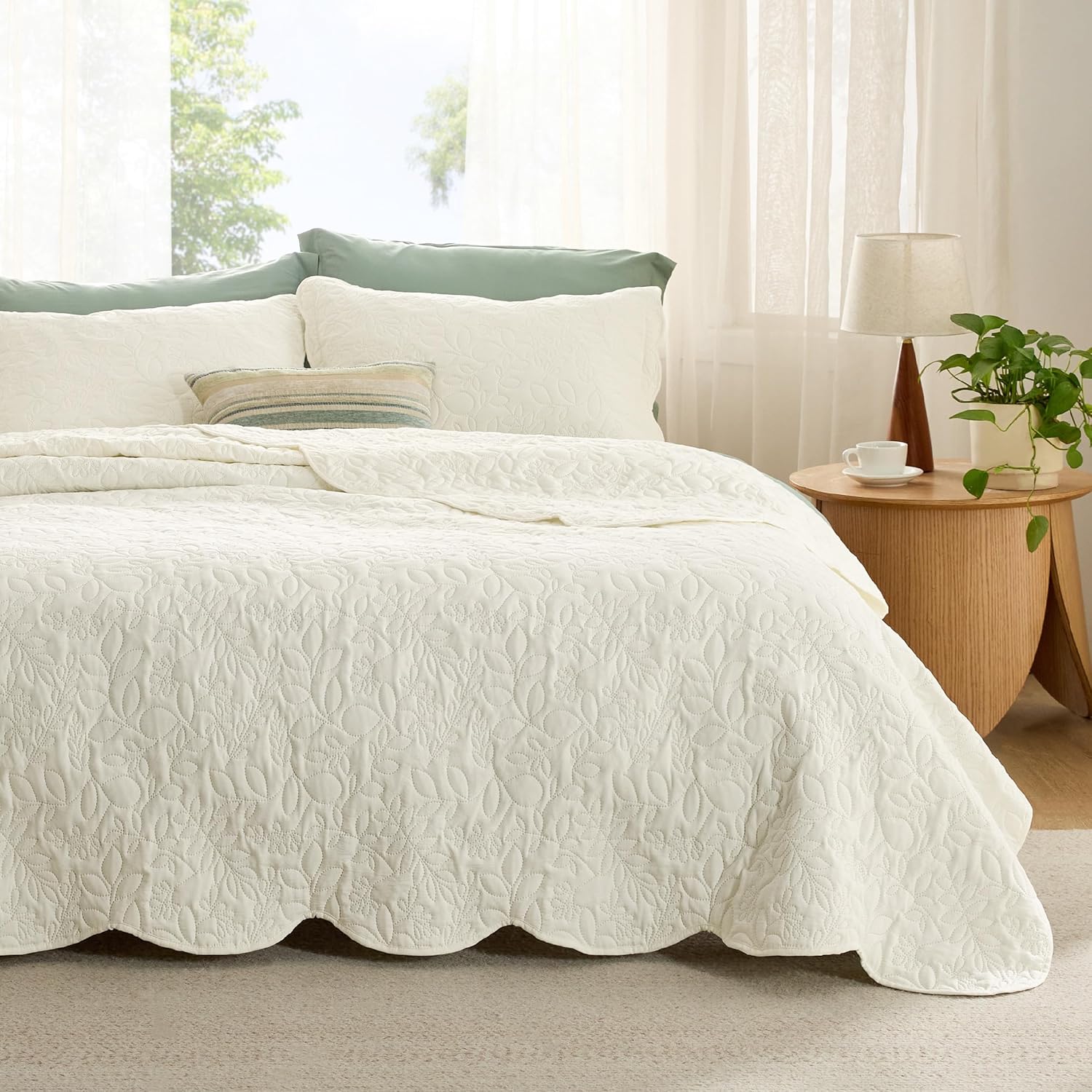 Bedsure Juego de edredón tamaño King  Juego de ropa de cama prelavado tamaño King  Colcha ultrasuave tamaño King  Colcha de color amarillo crema